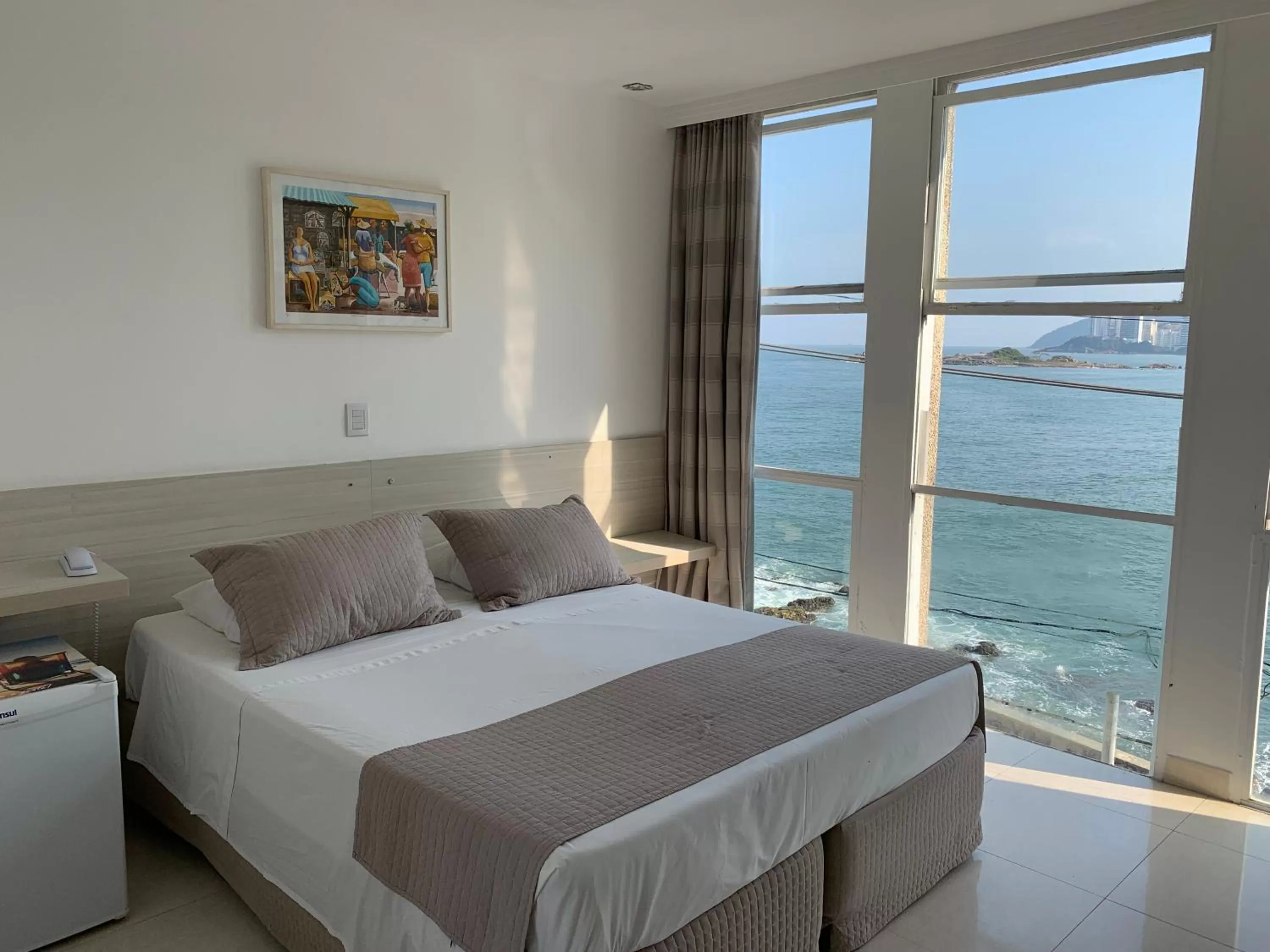 Bedroom, Bed in Grand Hotel Guarujá - A sua Melhor Experiência Beira Mar na Praia!