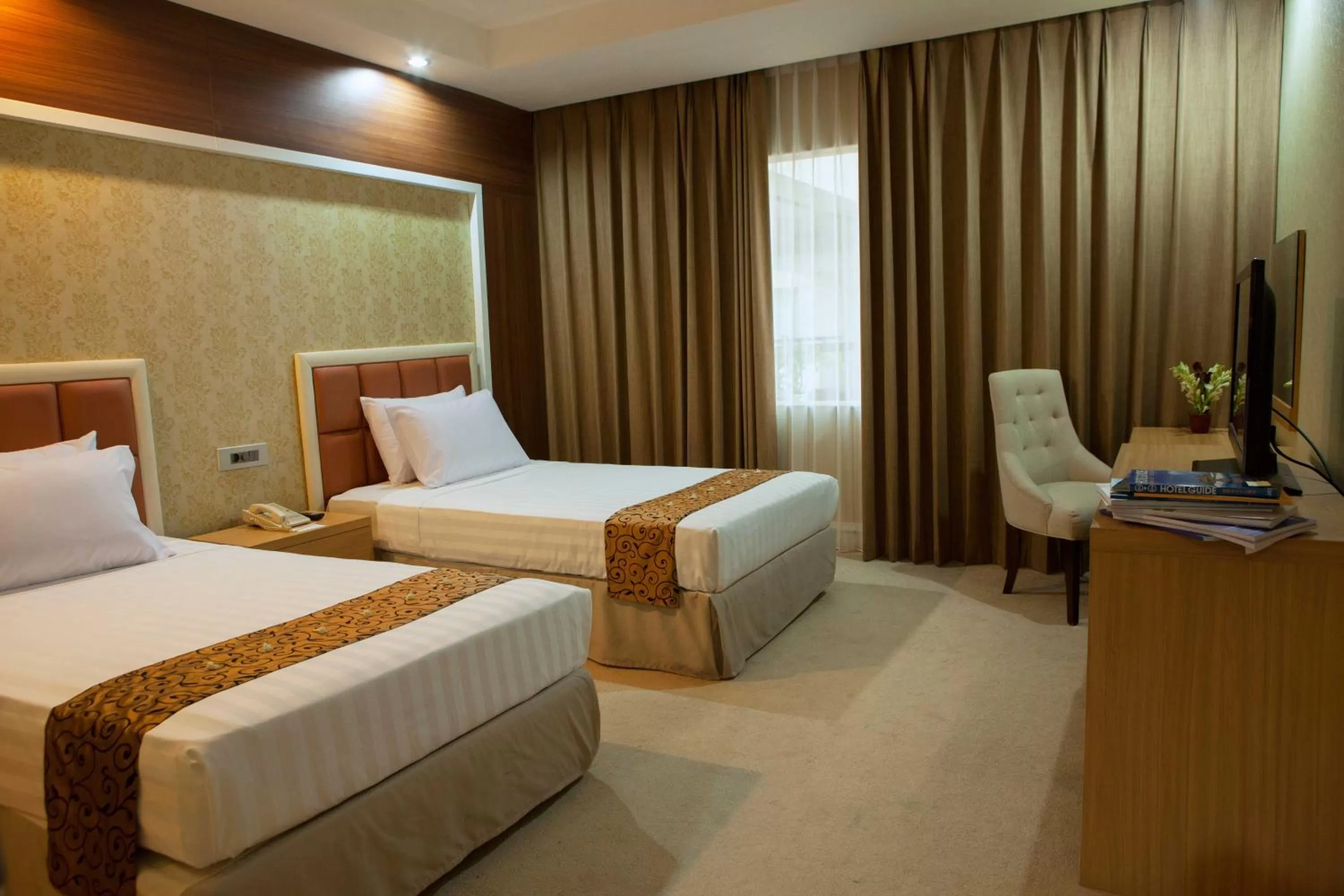Bedroom, Bed in Surabaya Suites Hotel Powered by Archipelago