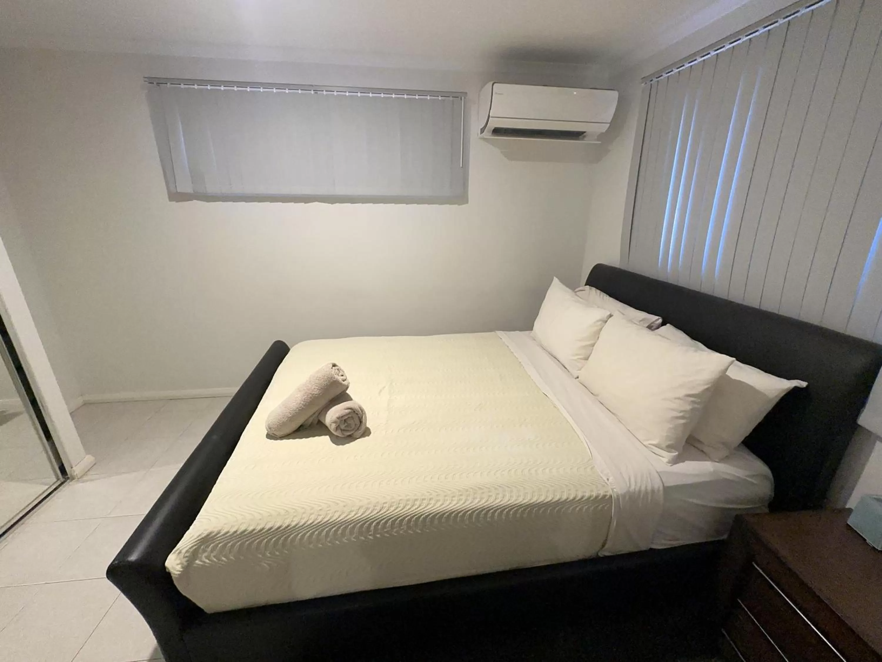 Bed in Hedland Hotel