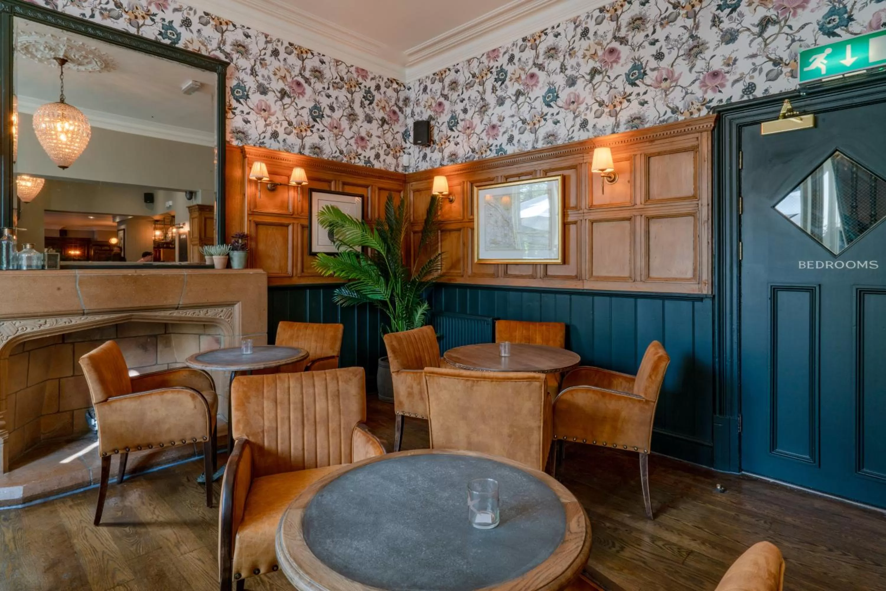 Restaurant/places to eat in The Pavilion Arms