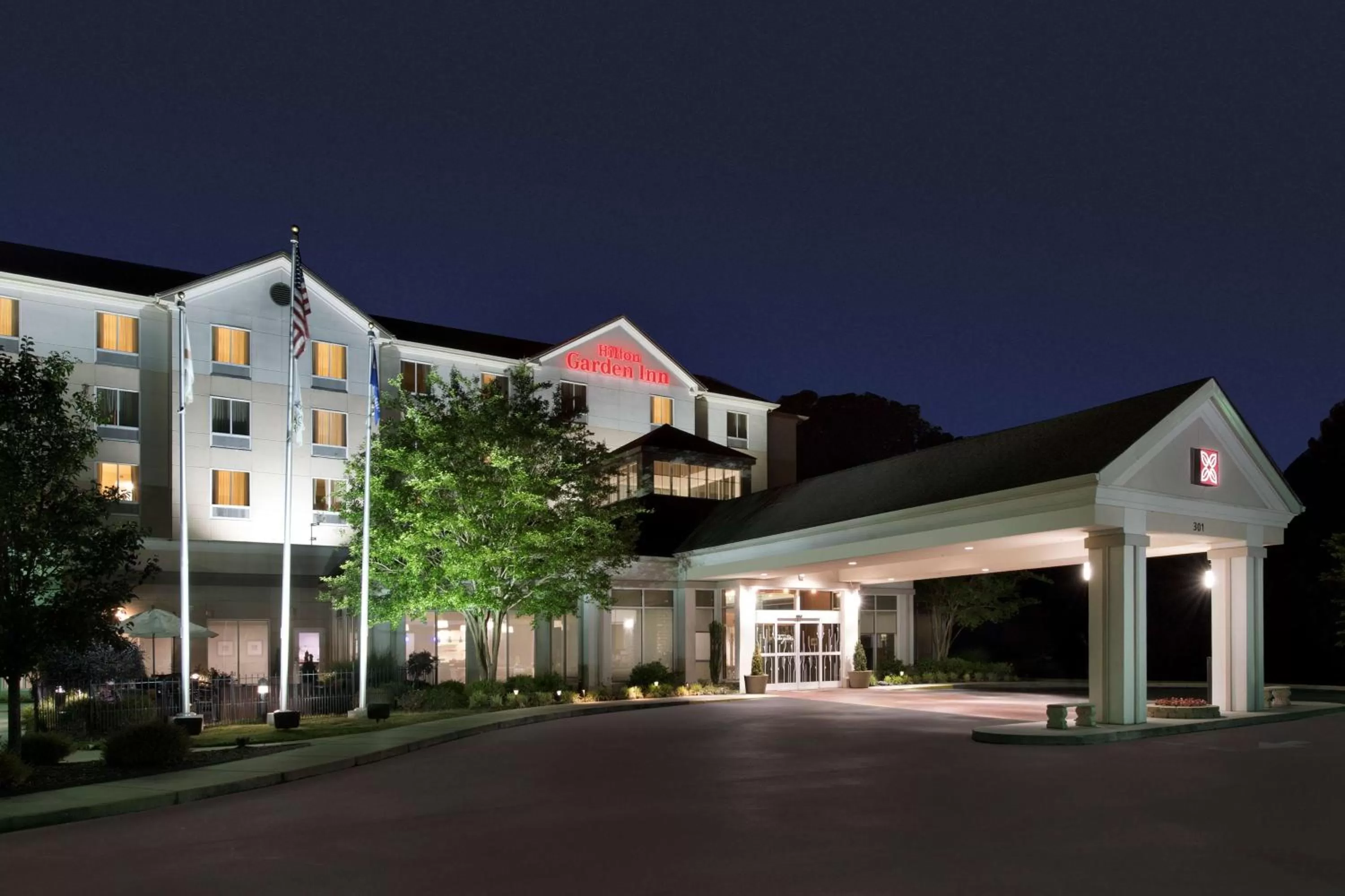 Property building in Hilton Garden Inn Huntsville South/Redstone Arsenal