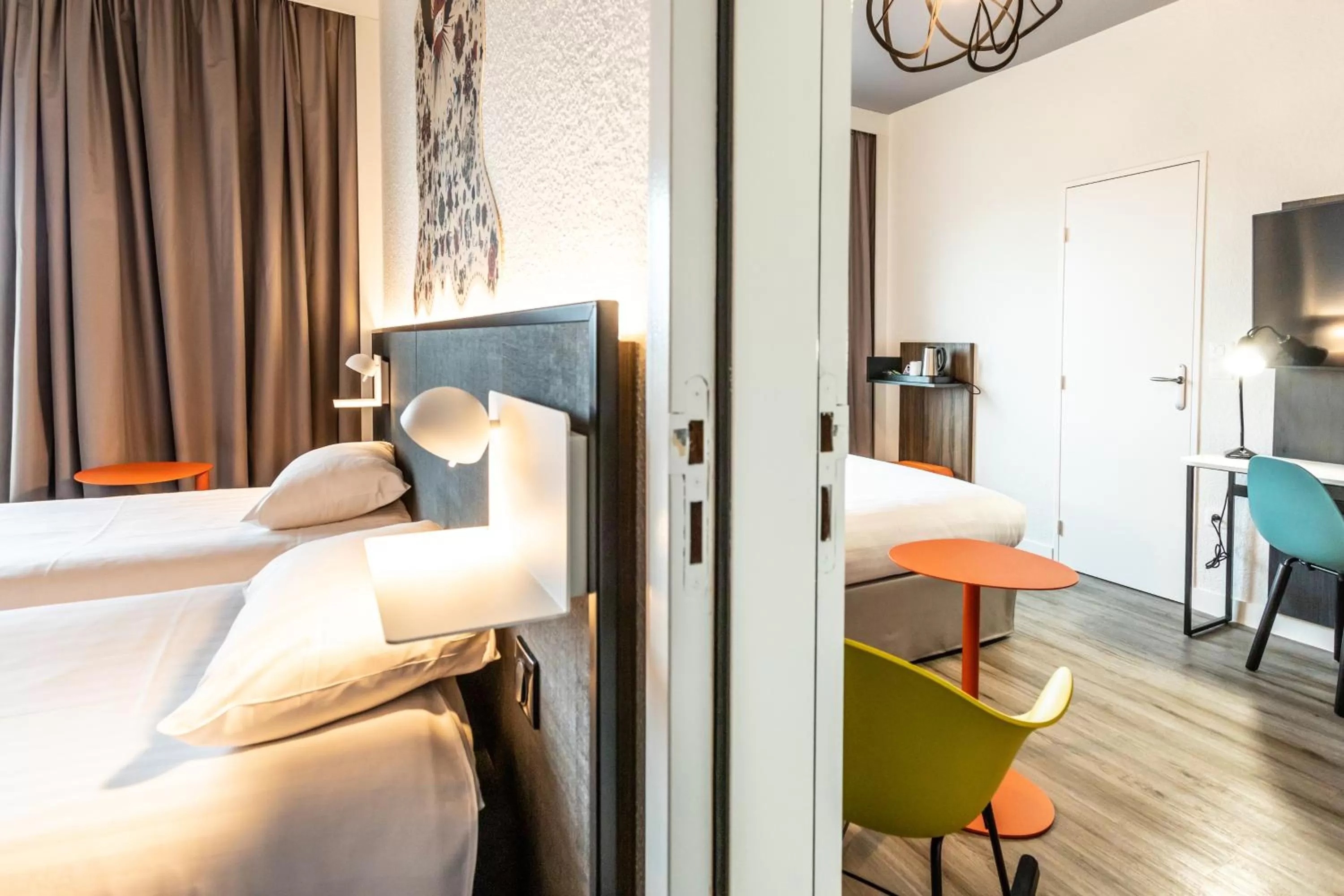 Bedroom, Bed in Hôtel The Originals City Le Berry - proche centre-ville - Gare - parking - recharge véhicule