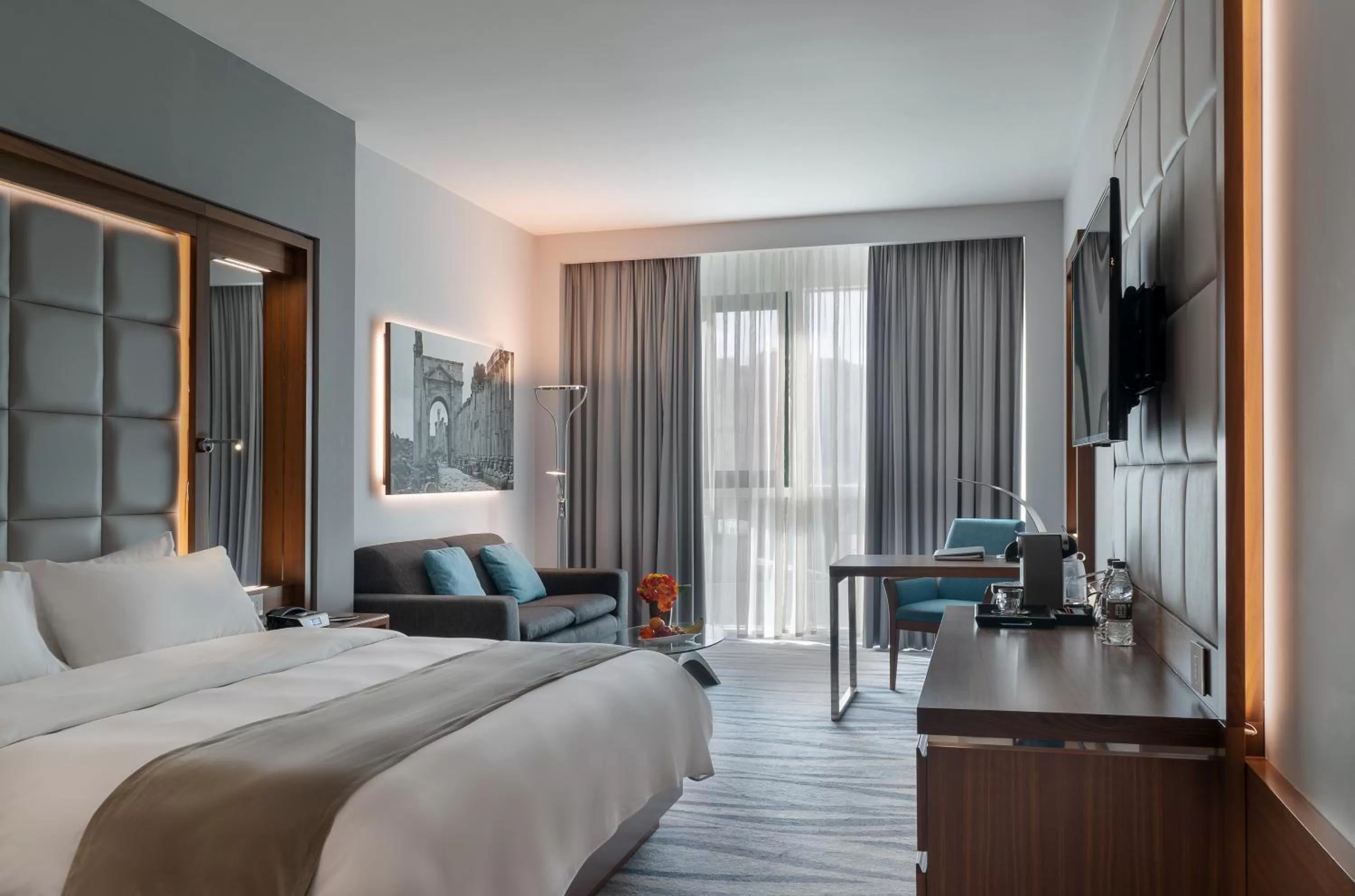 Photo of the whole room, Bed in Landmark Amman Hotel & Conference Center