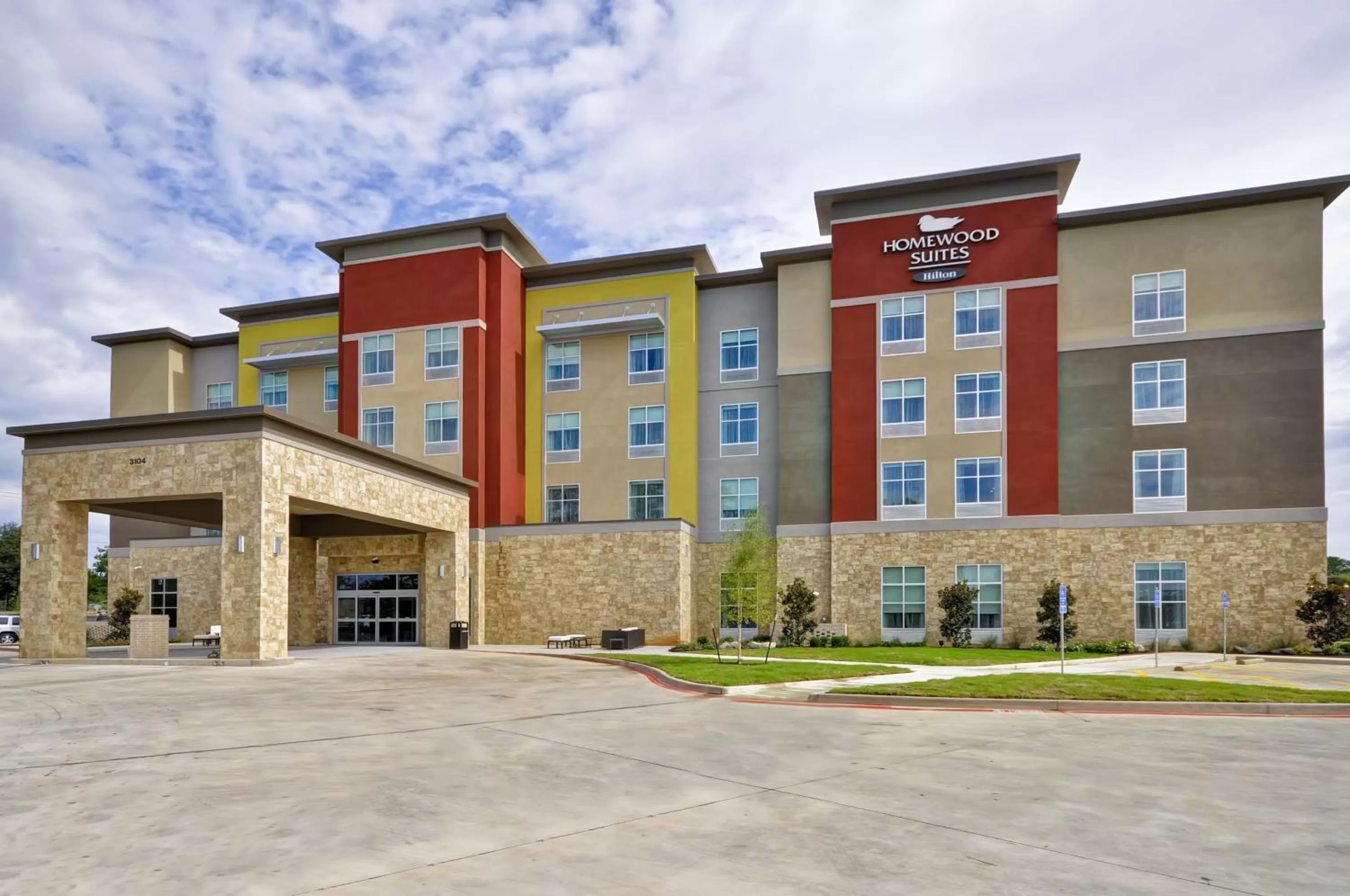 Property building in Homewood Suites by Hilton Tyler