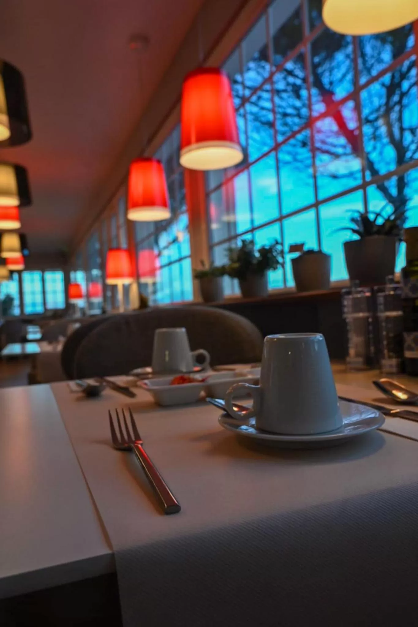 Restaurant/places to eat in The Originals Hôtel Le Cise Restaurant Chambres et Suites