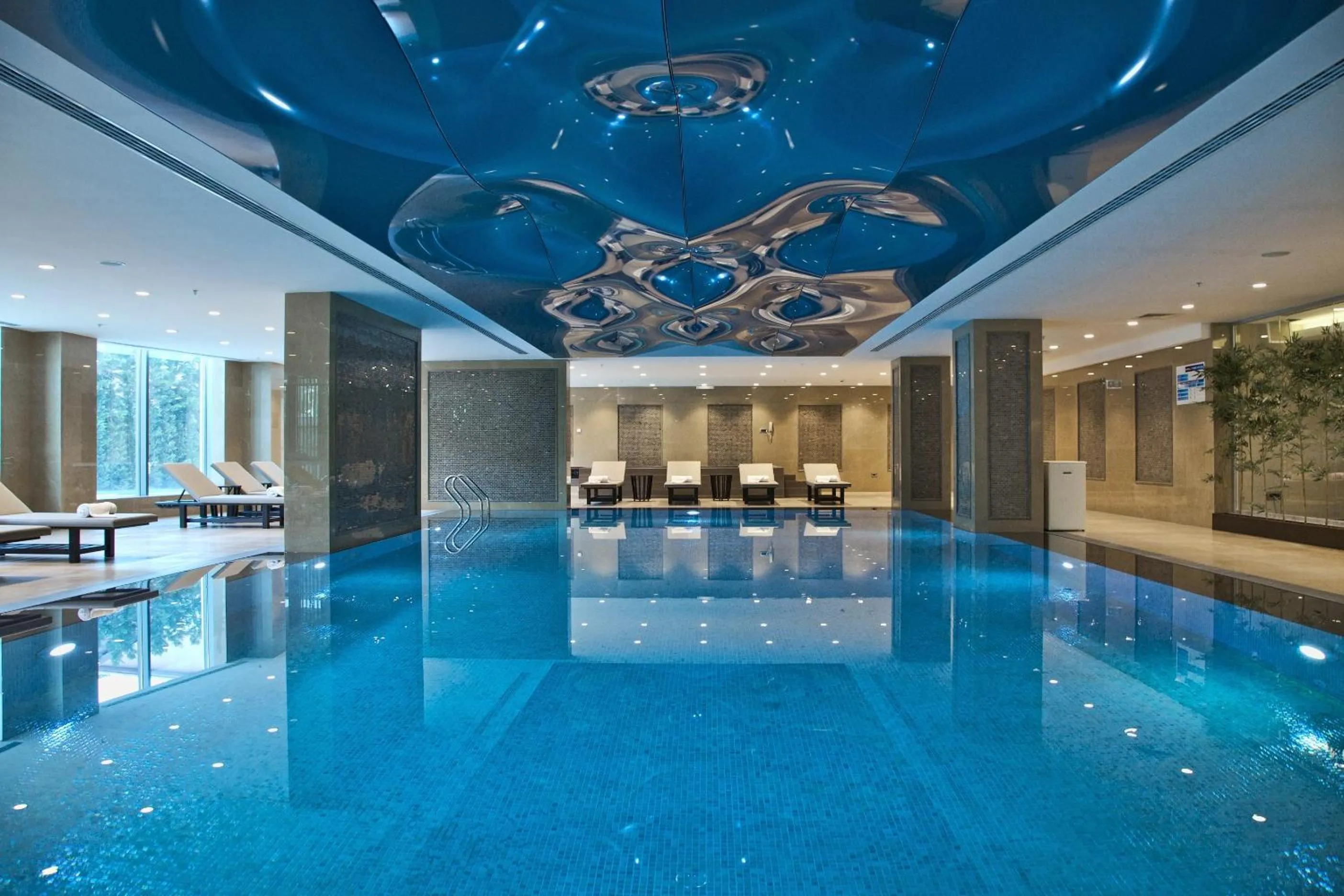 Swimming pool in Rotta Hotel Istanbul