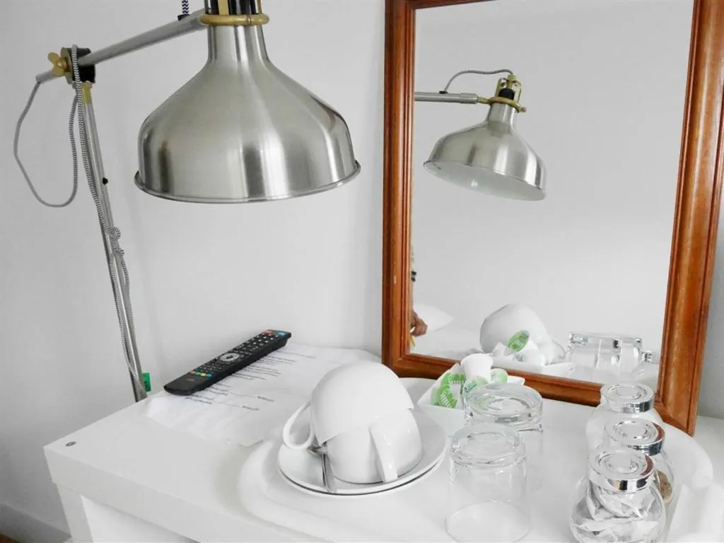 Twin Room with Shared Bathroom in Kew Studios and Rooms