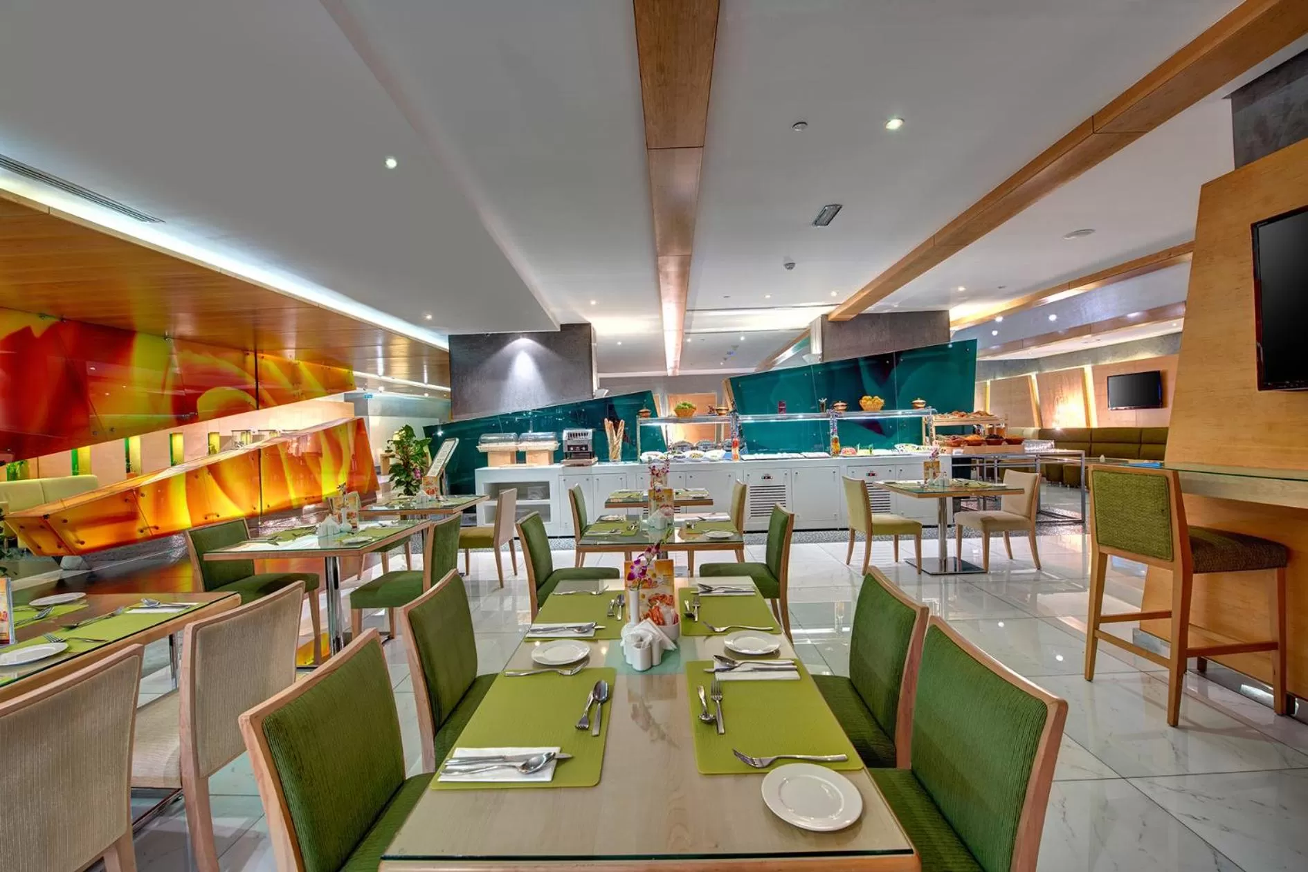 Restaurant/places to eat in Al Khoory Executive Hotel, Al Wasl