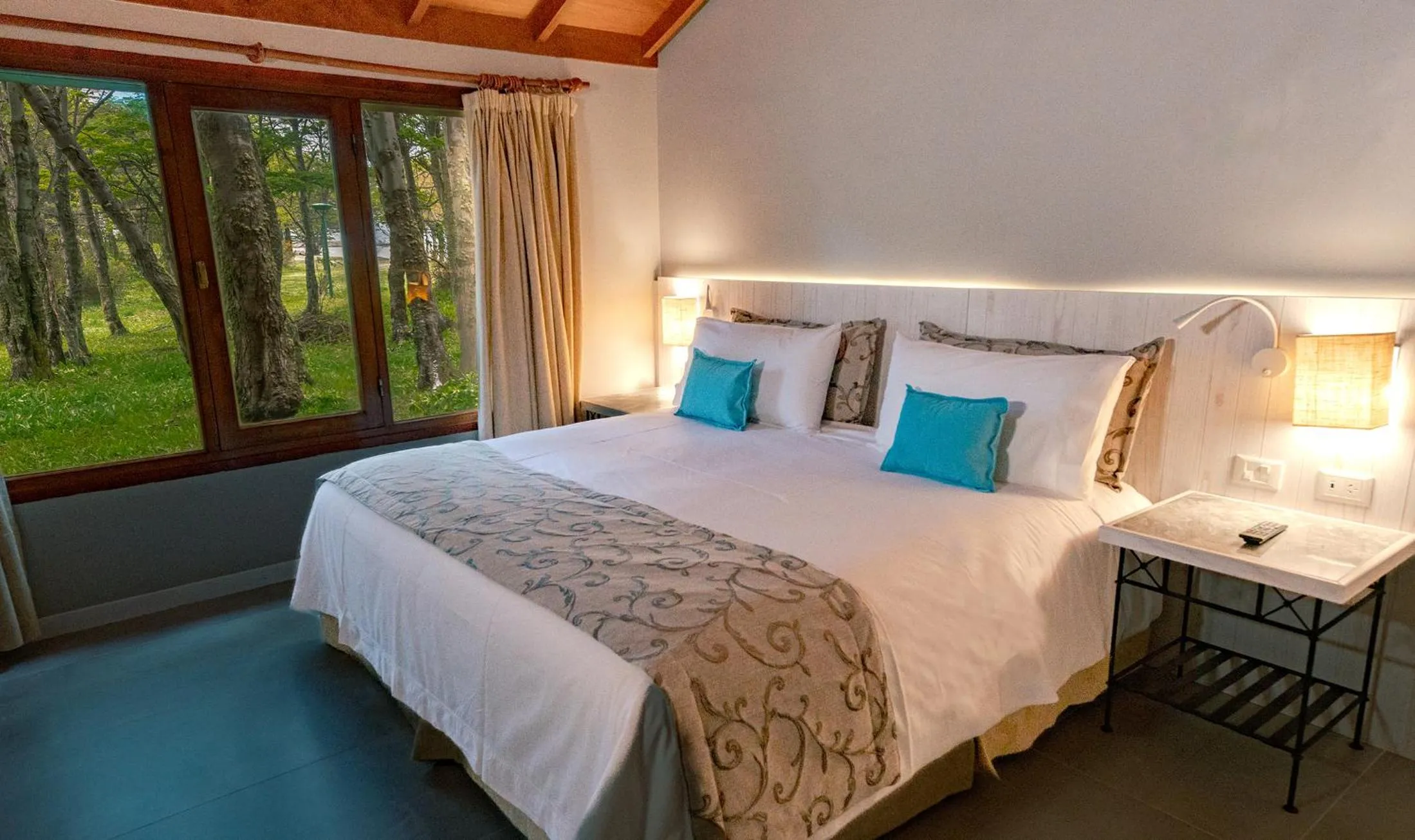 Bed in Tolkeyen Ushuaia Hotel