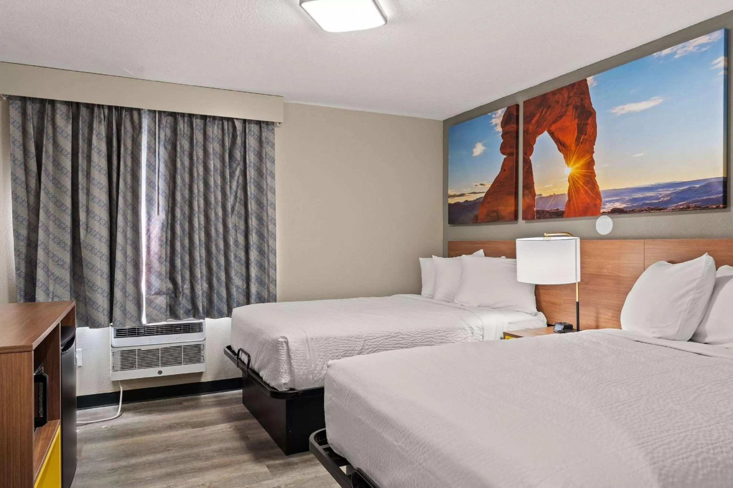 Photo of the whole room, Bed in Days-Inn by Wyndham Albuquerque I-25