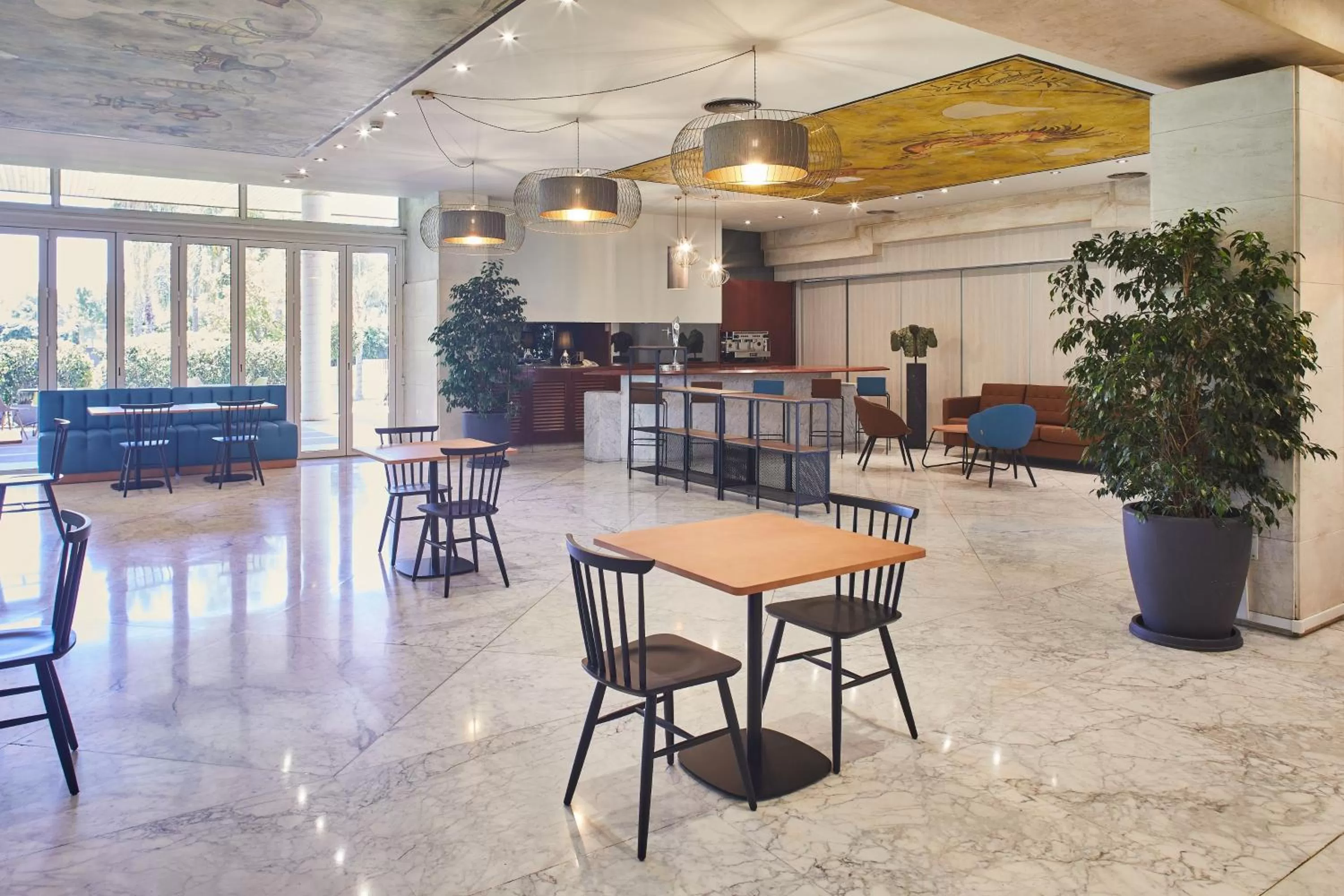 Restaurant/places to eat in Silken Al-Andalus Palace