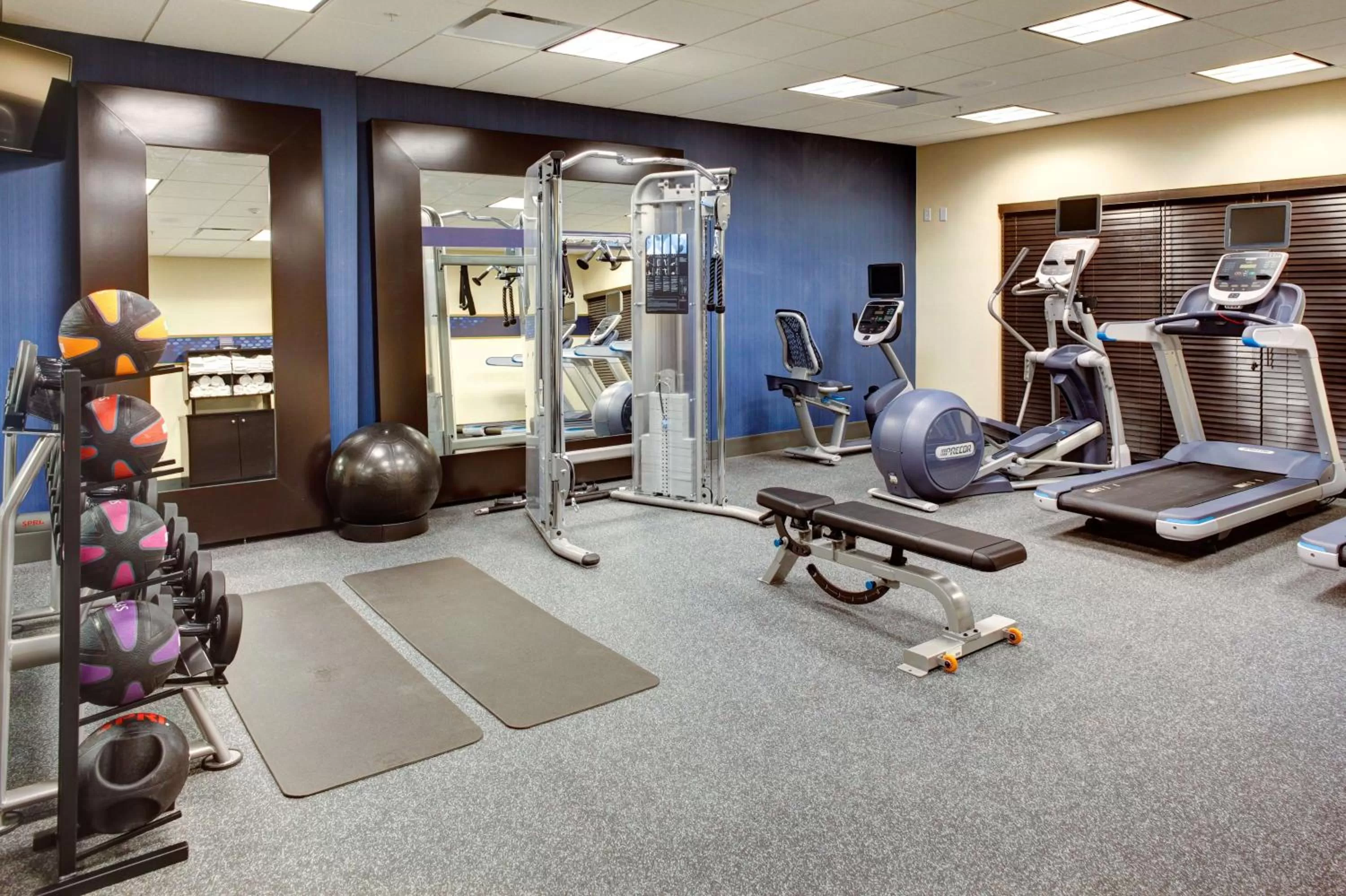 Fitness centre/facilities in Hampton Inn and Suites Columbus, MS