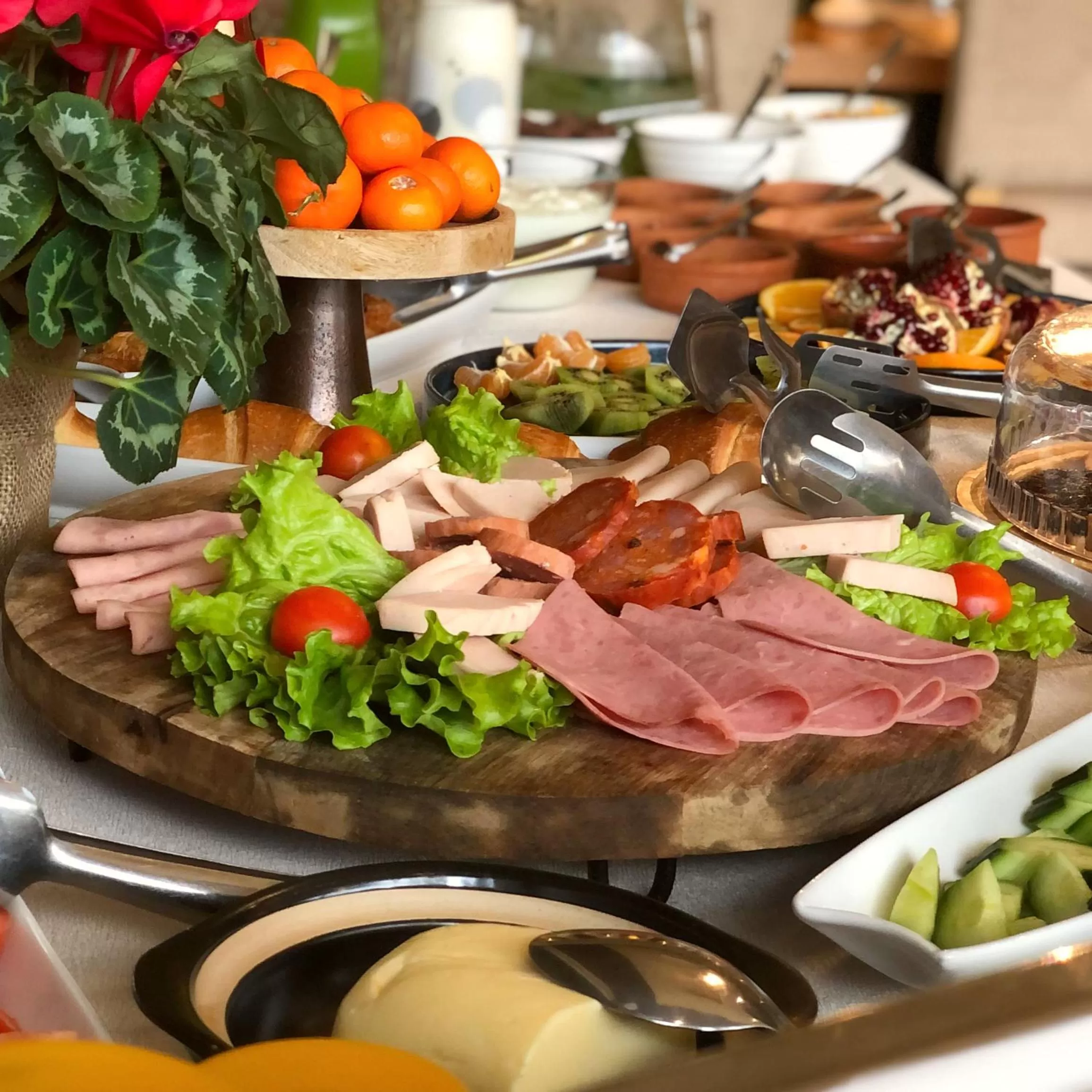 Food and drinks, Food in Hotel Aross