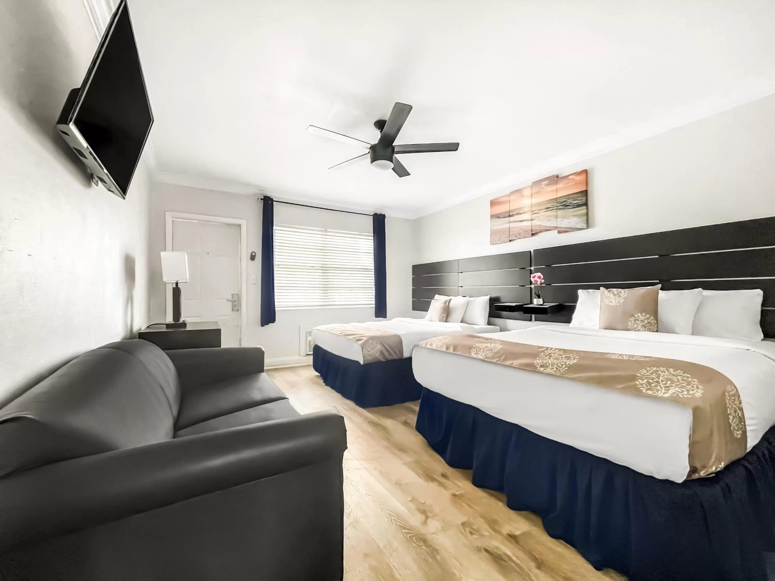 Bed in Hollywood Beach Hotels