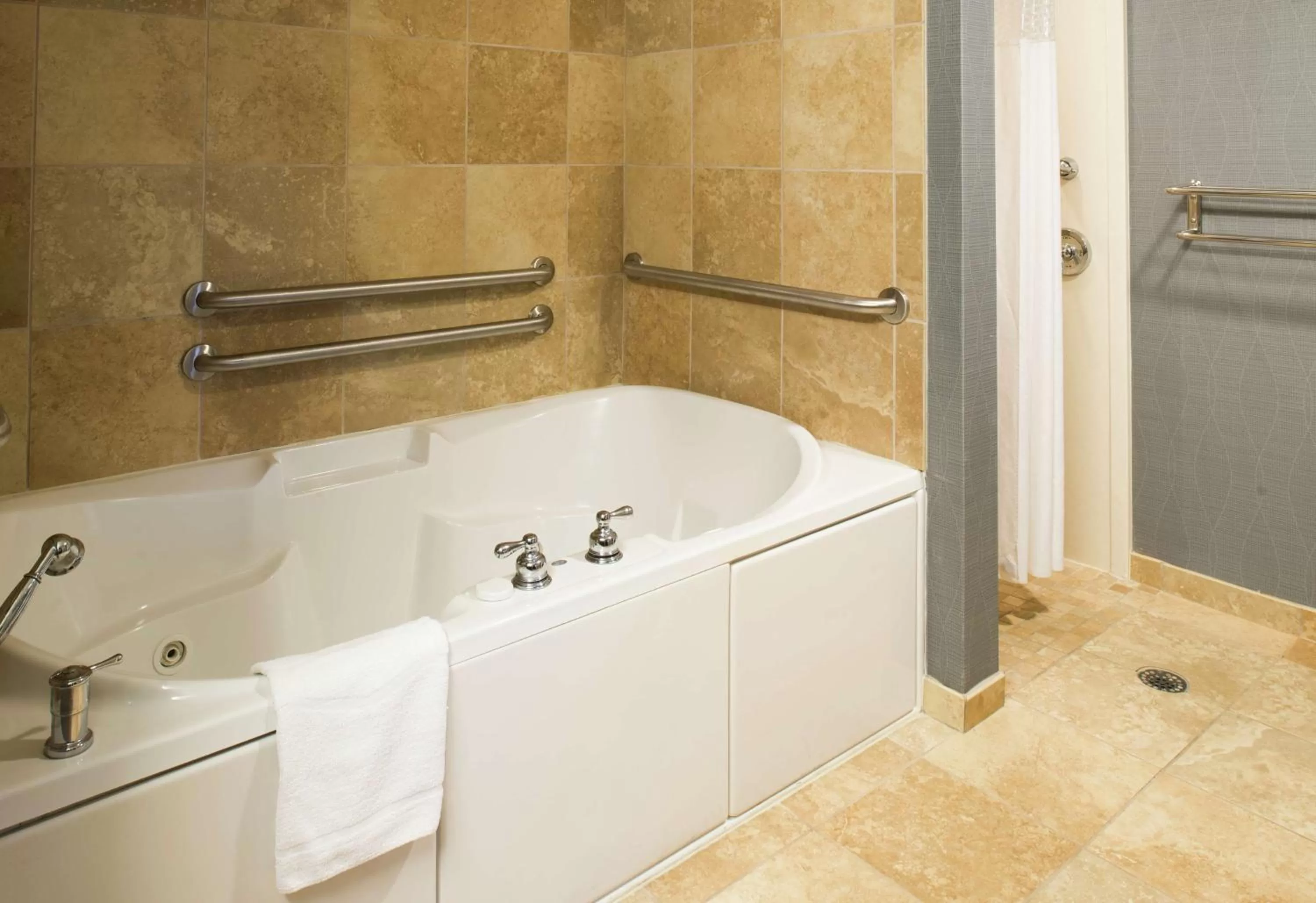 Bathroom in Hampton Inn & Suites Vineland