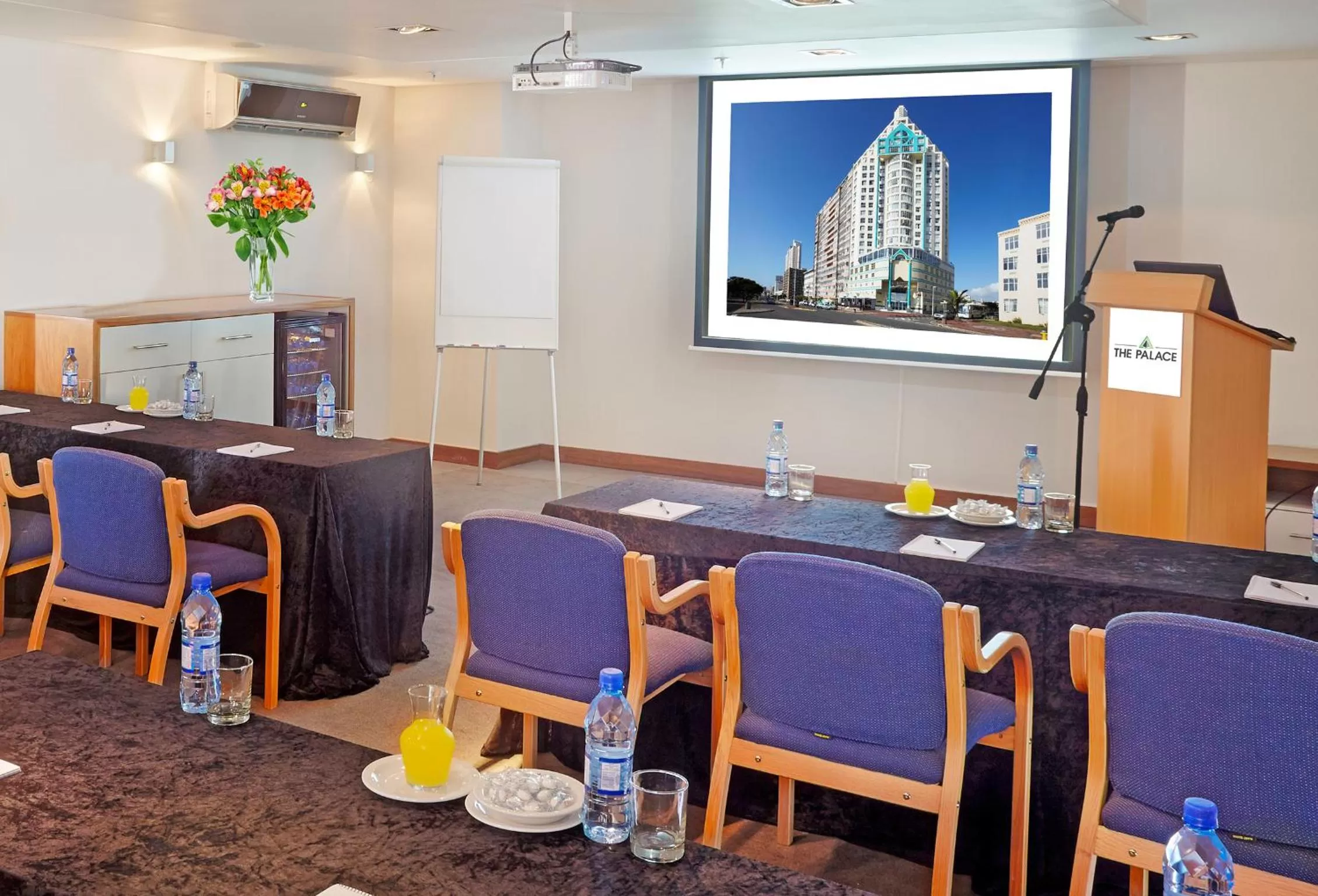 Meeting/conference room in First Group The Palace All-Suite