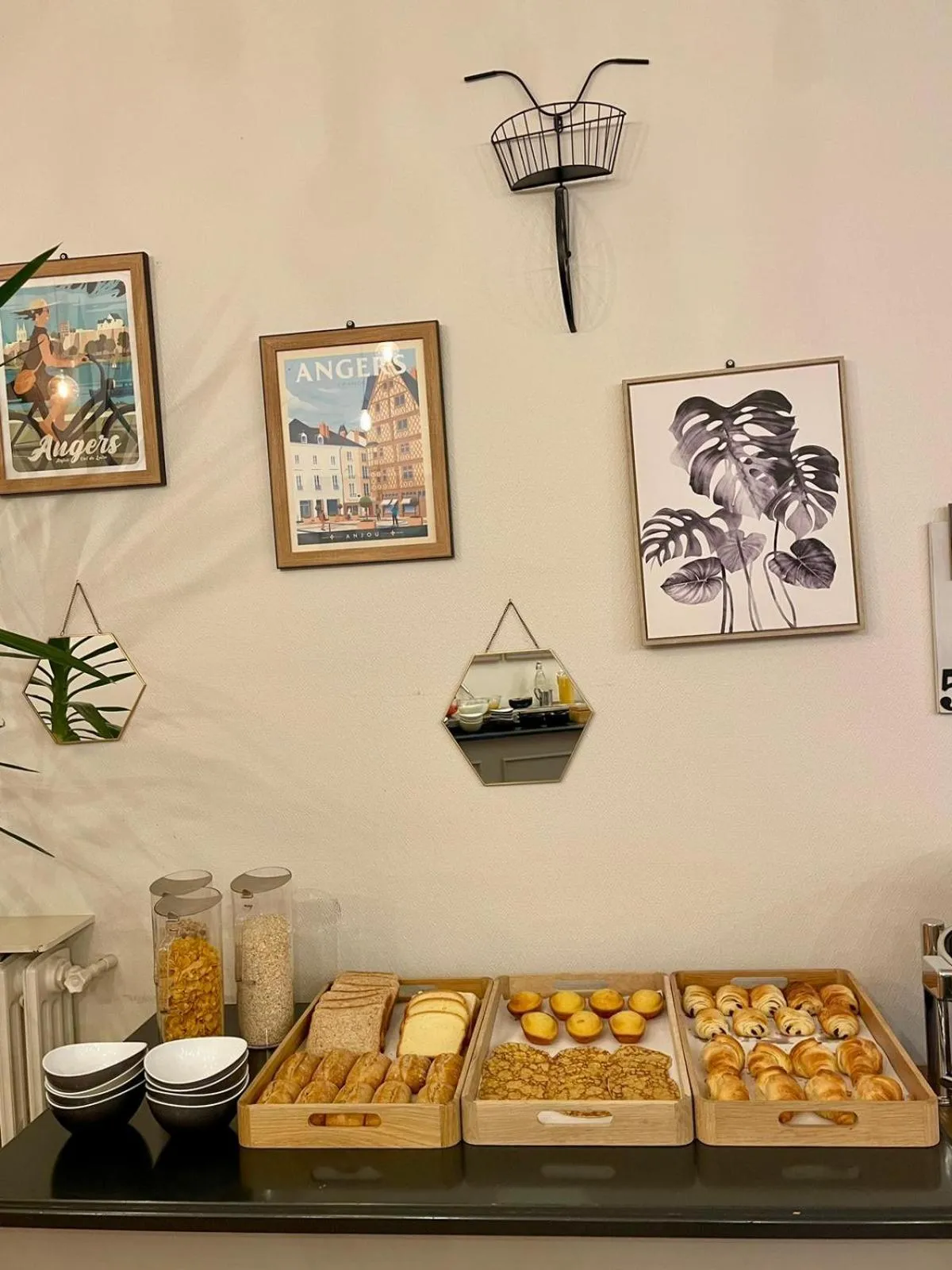 Breakfast in Royal Hôtel Angers