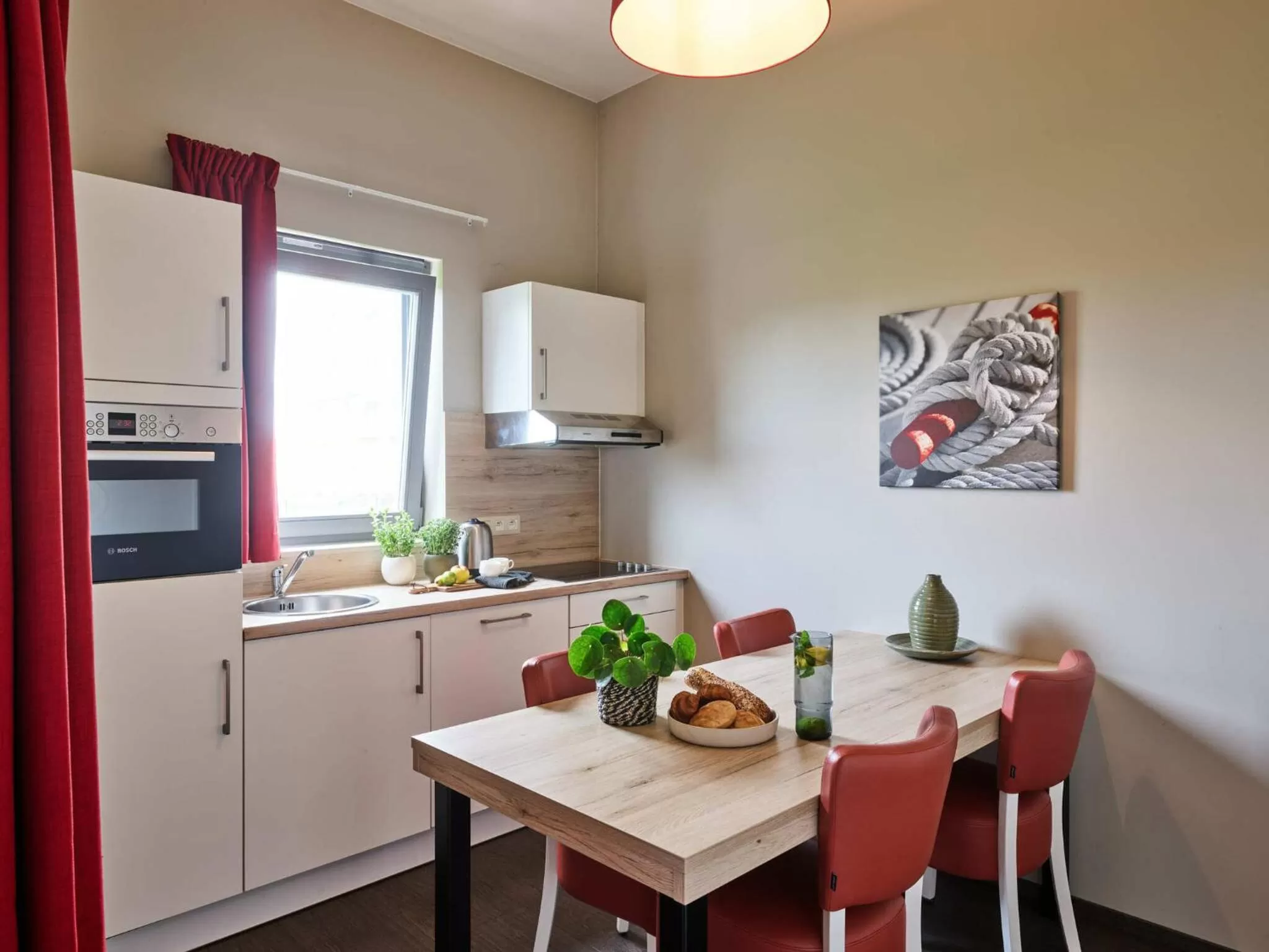Kitchen or kitchenette in Holiday Suites Zeebrugge