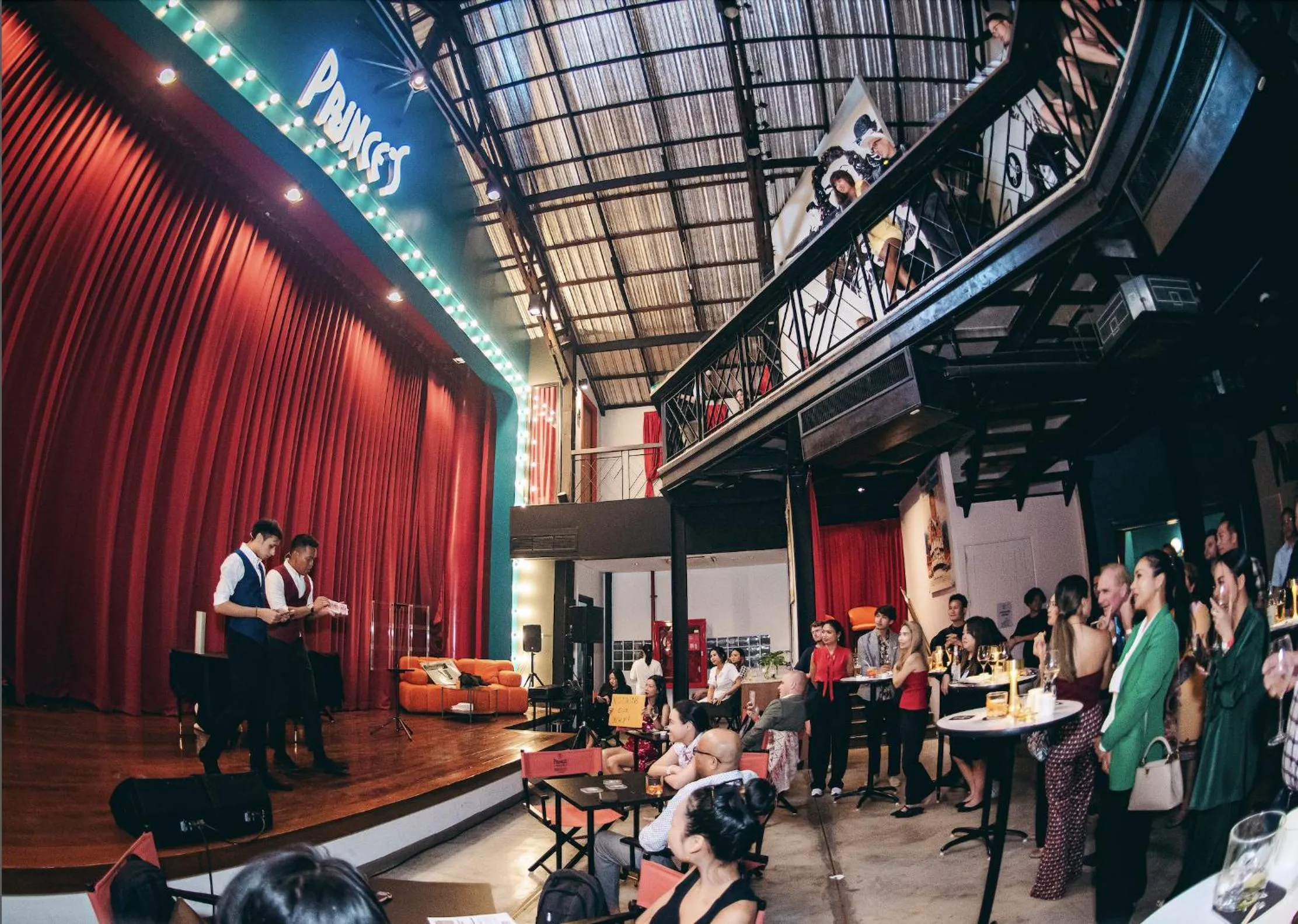 Evening entertainment in Prince Theatre Heritage Stay Hostel - Silom