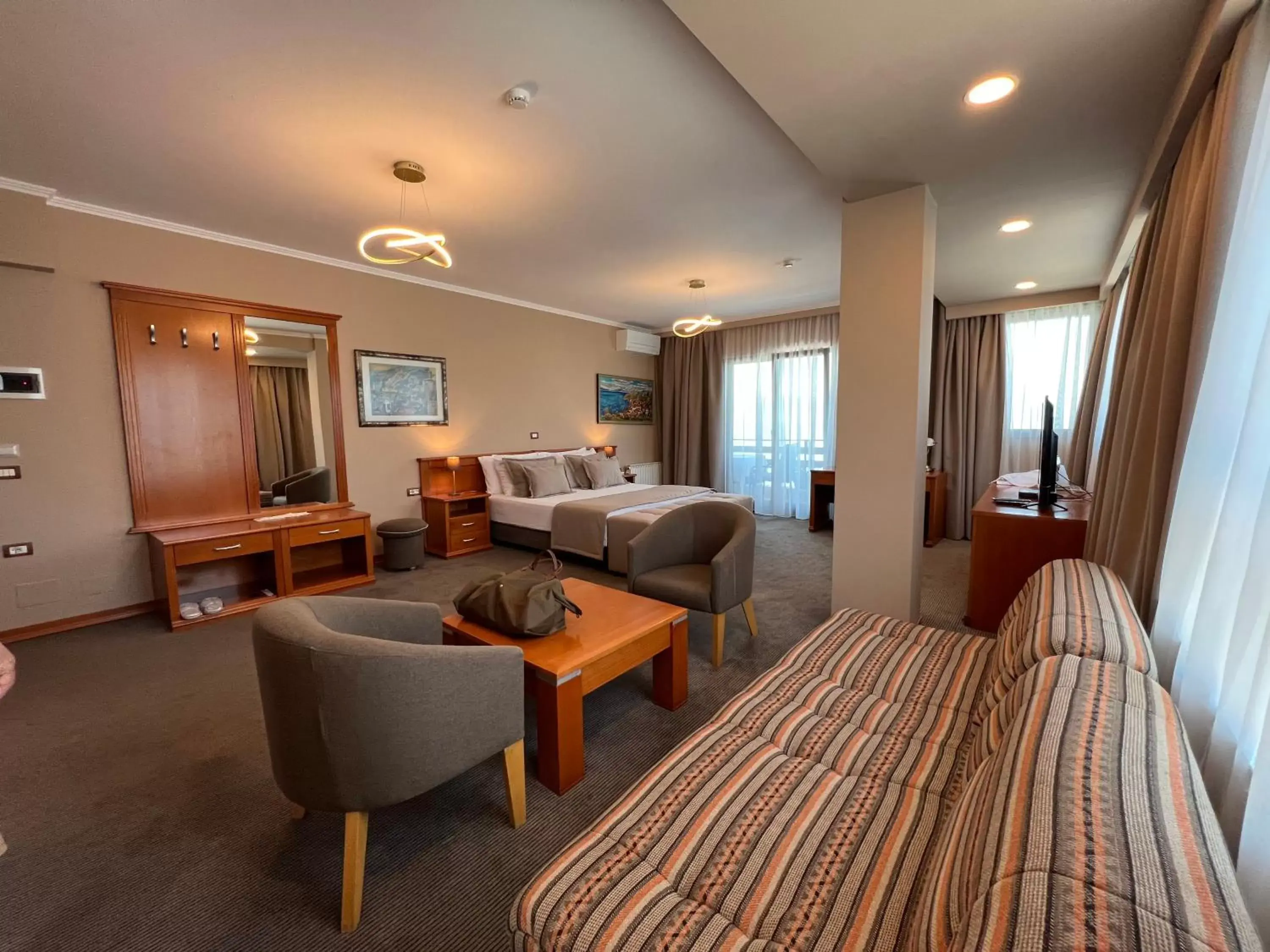 King Suite with Spa Bath in Hotel Millennium King Suite with Spa Bath in Hotel Millennium