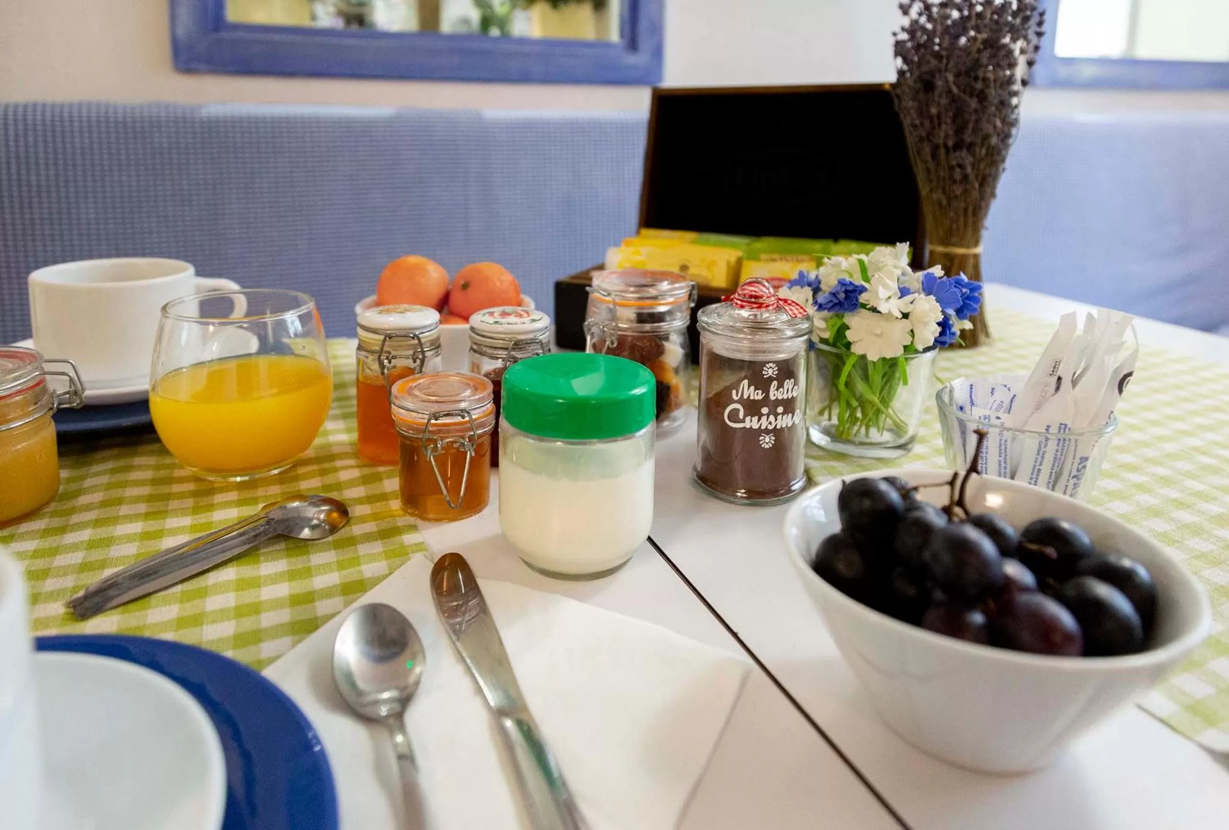 Breakfast in Hotel Mignon