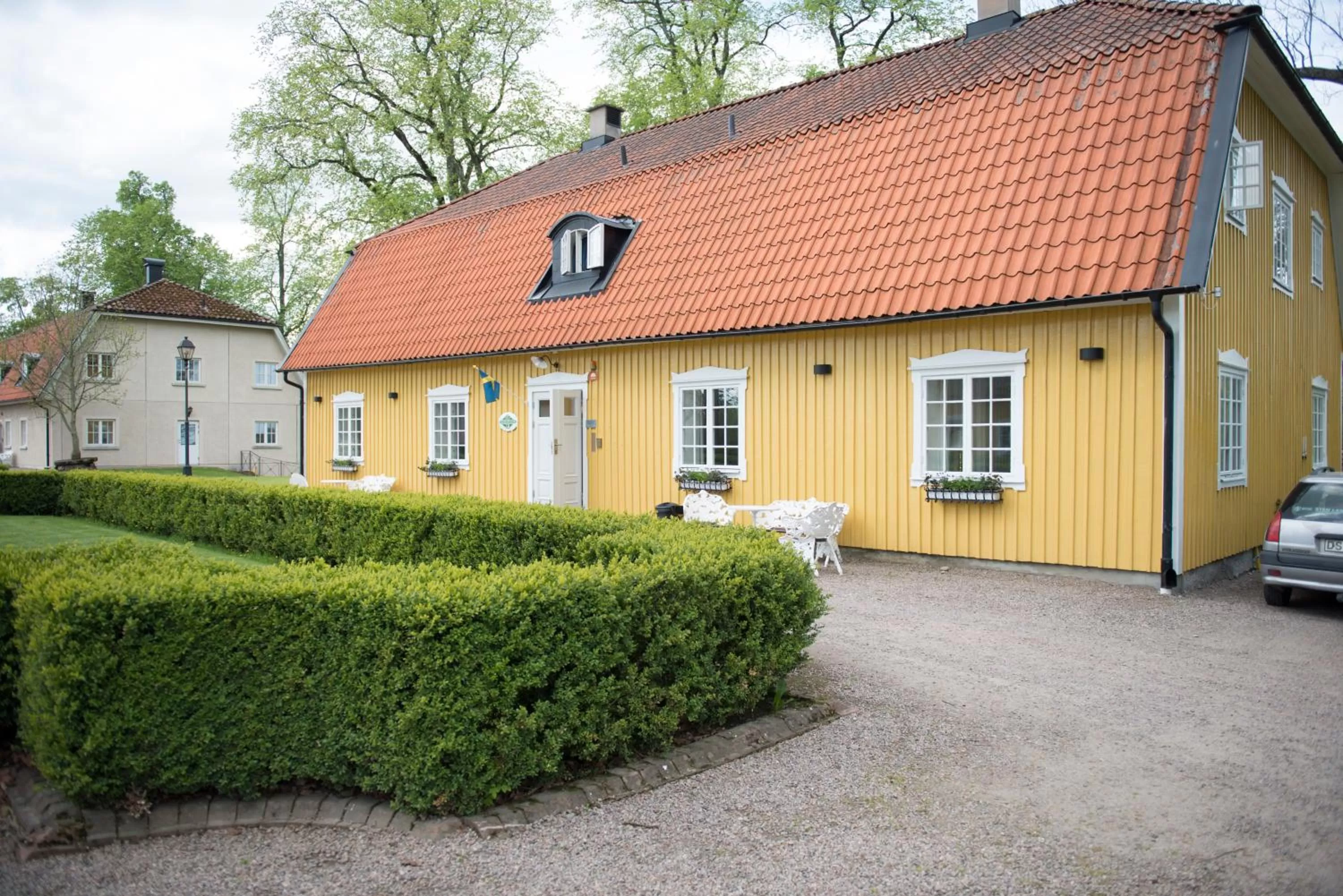 Facade/entrance in Knistad Herrgård