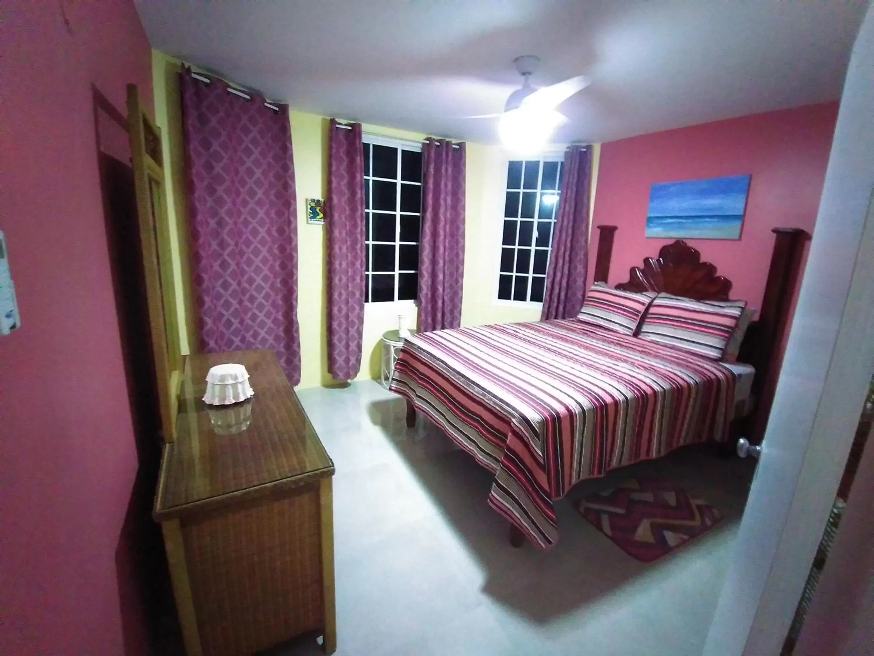 Bedroom, Bed in Seacastles by the beach/pool