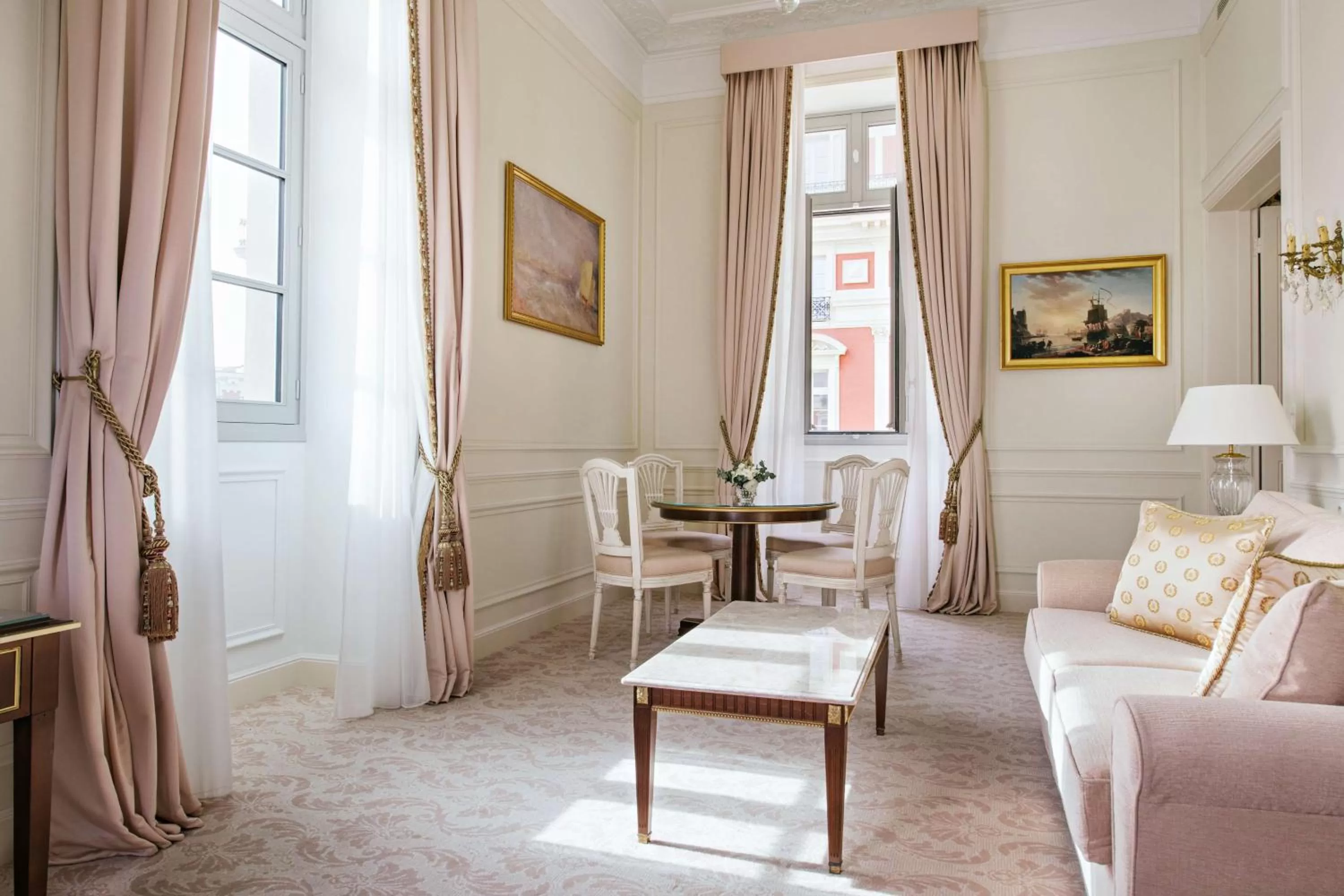 Photo of the whole room in Hôtel du Palais Biarritz, in The Unbound Collection by Hyatt