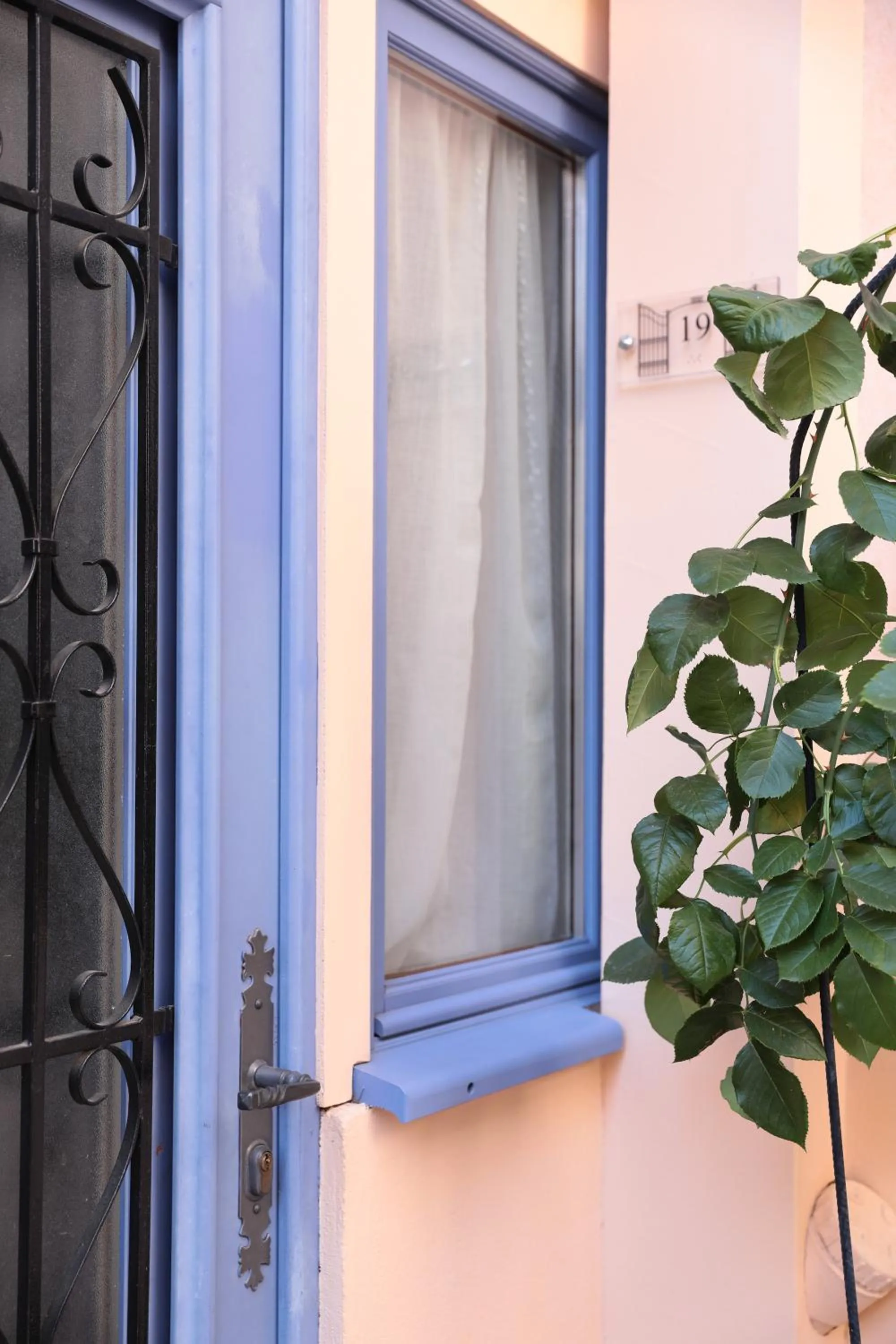 Patio in Hotel De L'Horloge