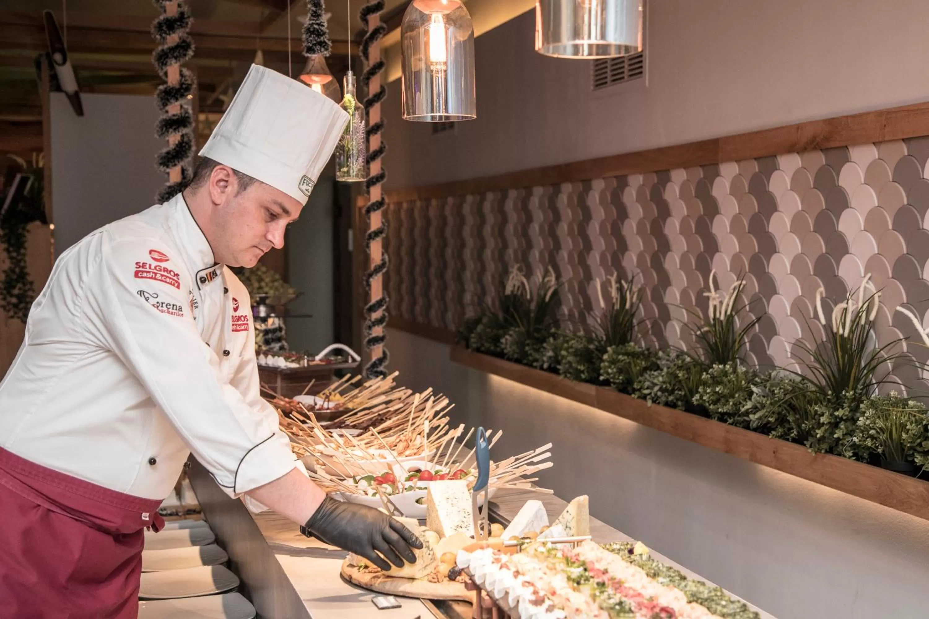 Staff in Aqvatonic Hotel - Steaua de Mare