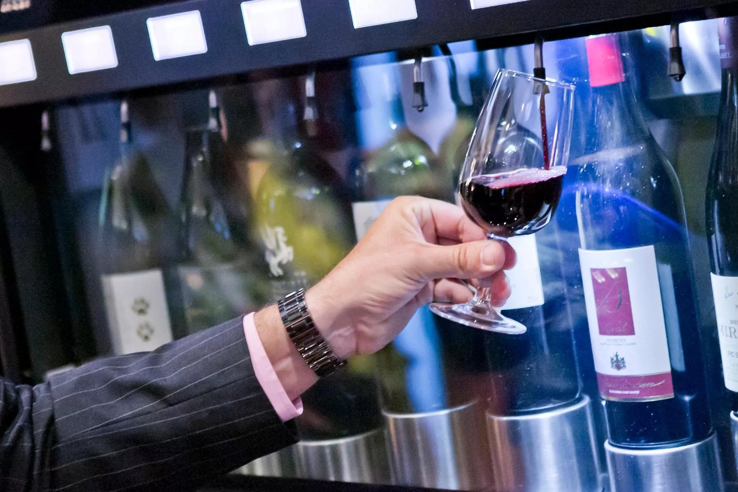 Food and drinks in Hôtel Tiffany by Fassbind