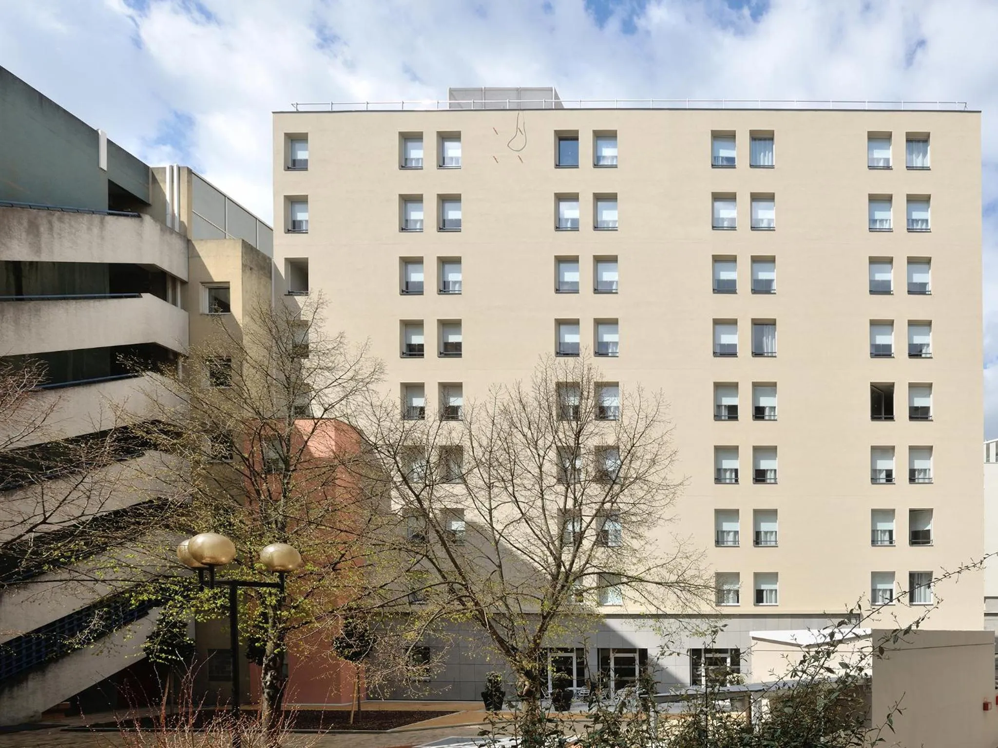 Property building in B&B HOTEL Lyon Caluire Cité Internationale