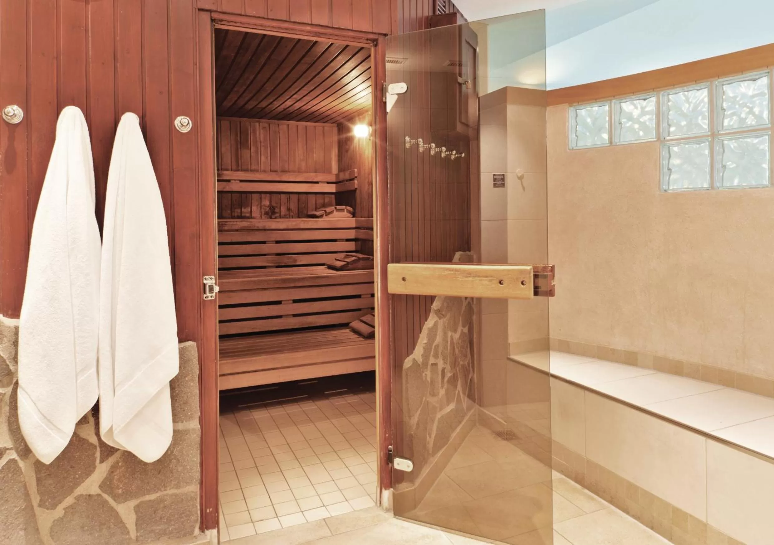 Sauna in H4 Hotel Hannover Messe, Trademark Collection by Wyndham