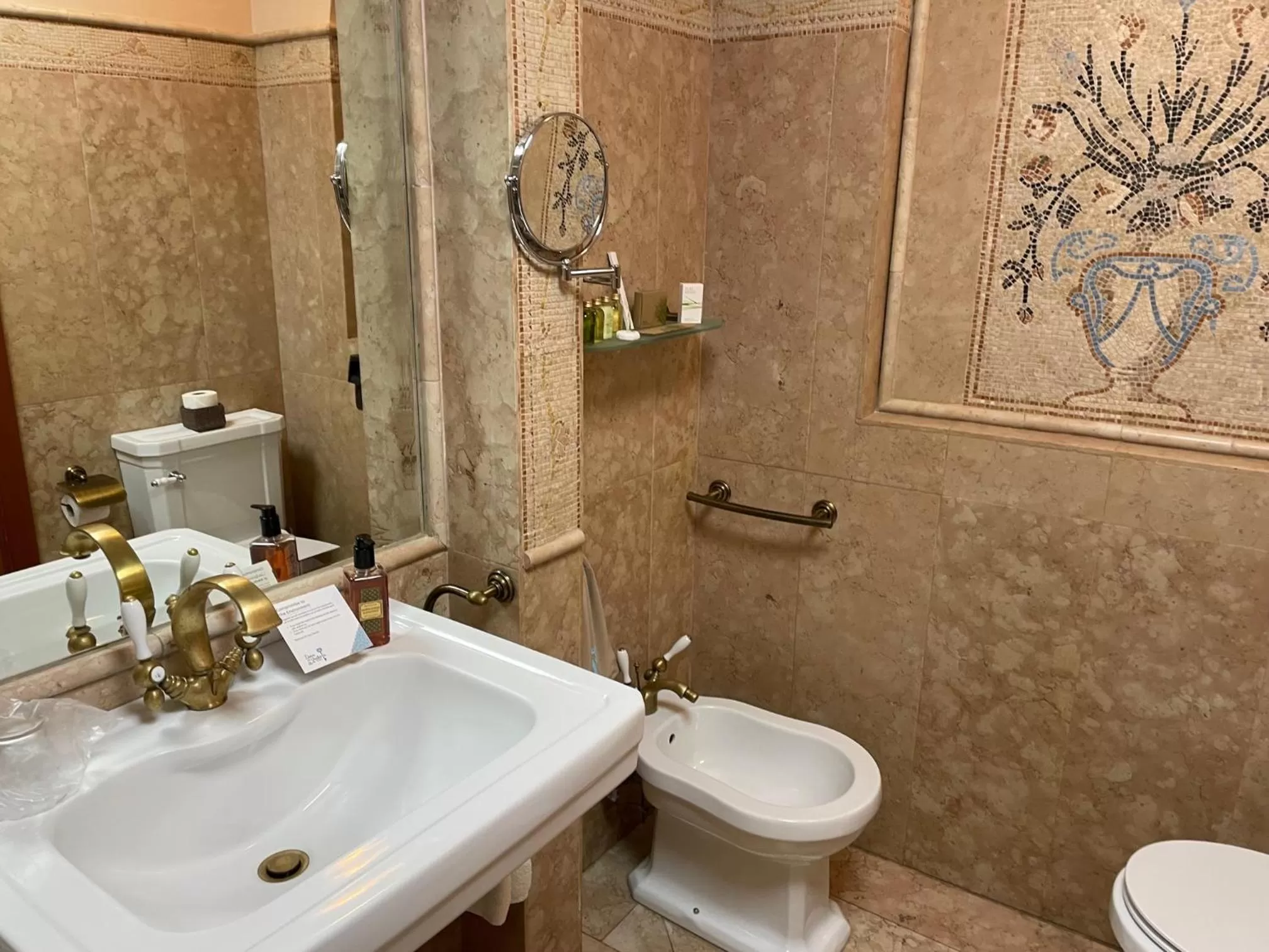 Toilet, Bathroom in La Llave de la Judería Hotel Boutique