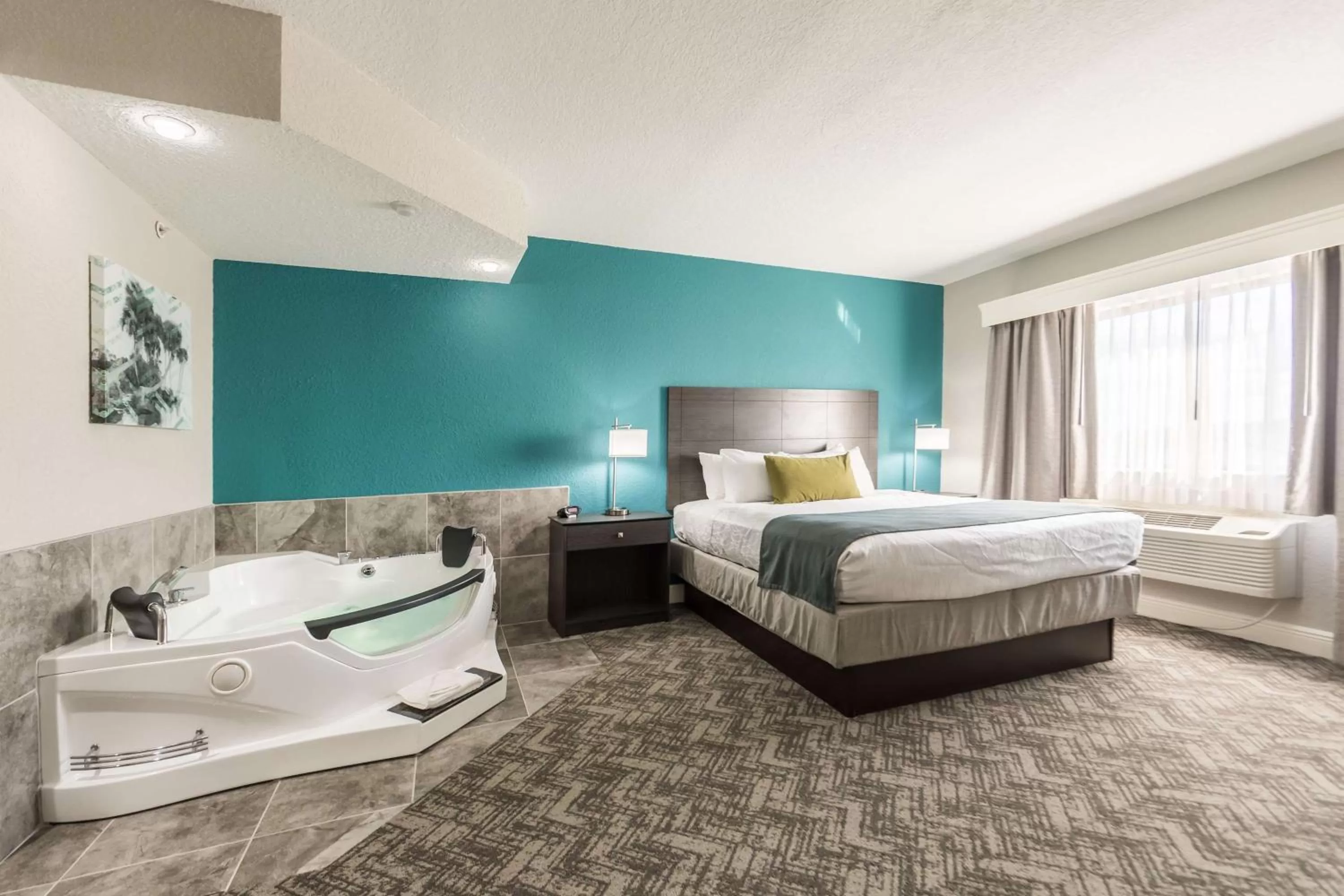 Photo of the whole room, Bed in Best Western Plus Sebastian Hotel & Suites