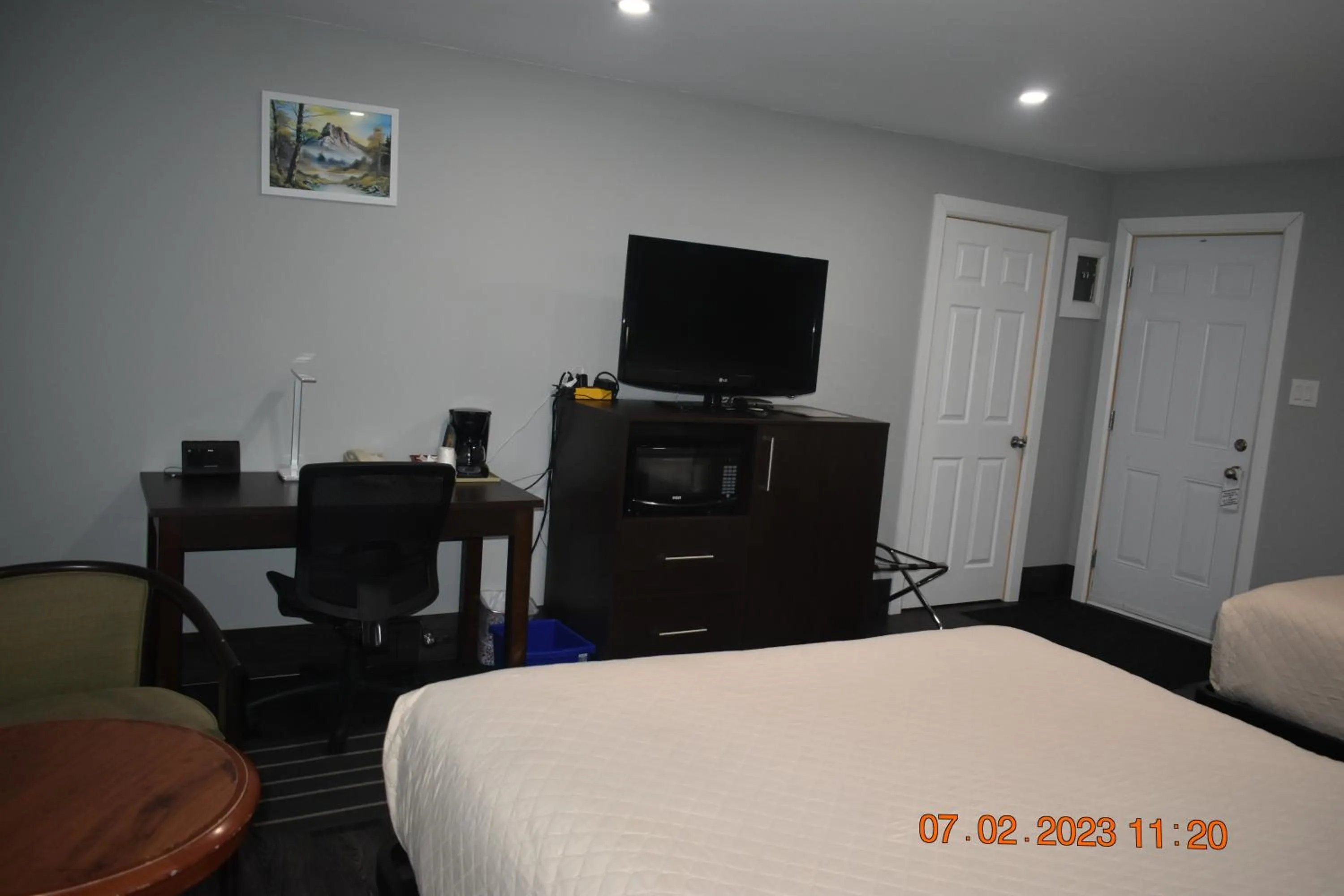 Bed in Time Travellers Motel