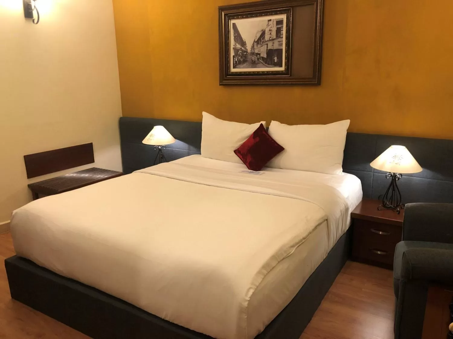 Bed in Prostyle Hotel Ho Chi Minh プロスタイルホテルホーチミン