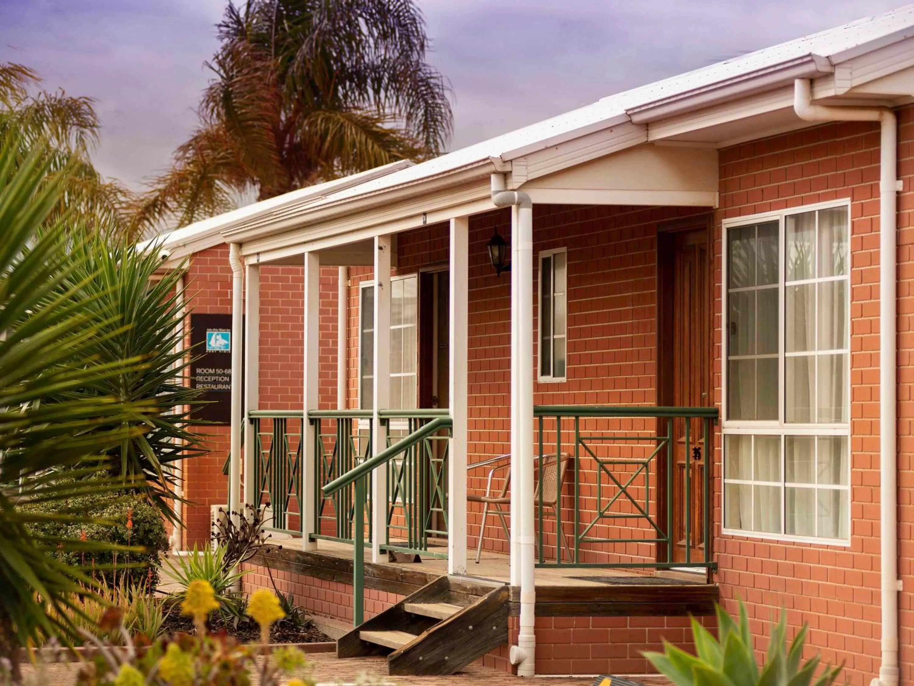 Property building in John Pirie Motor Inn