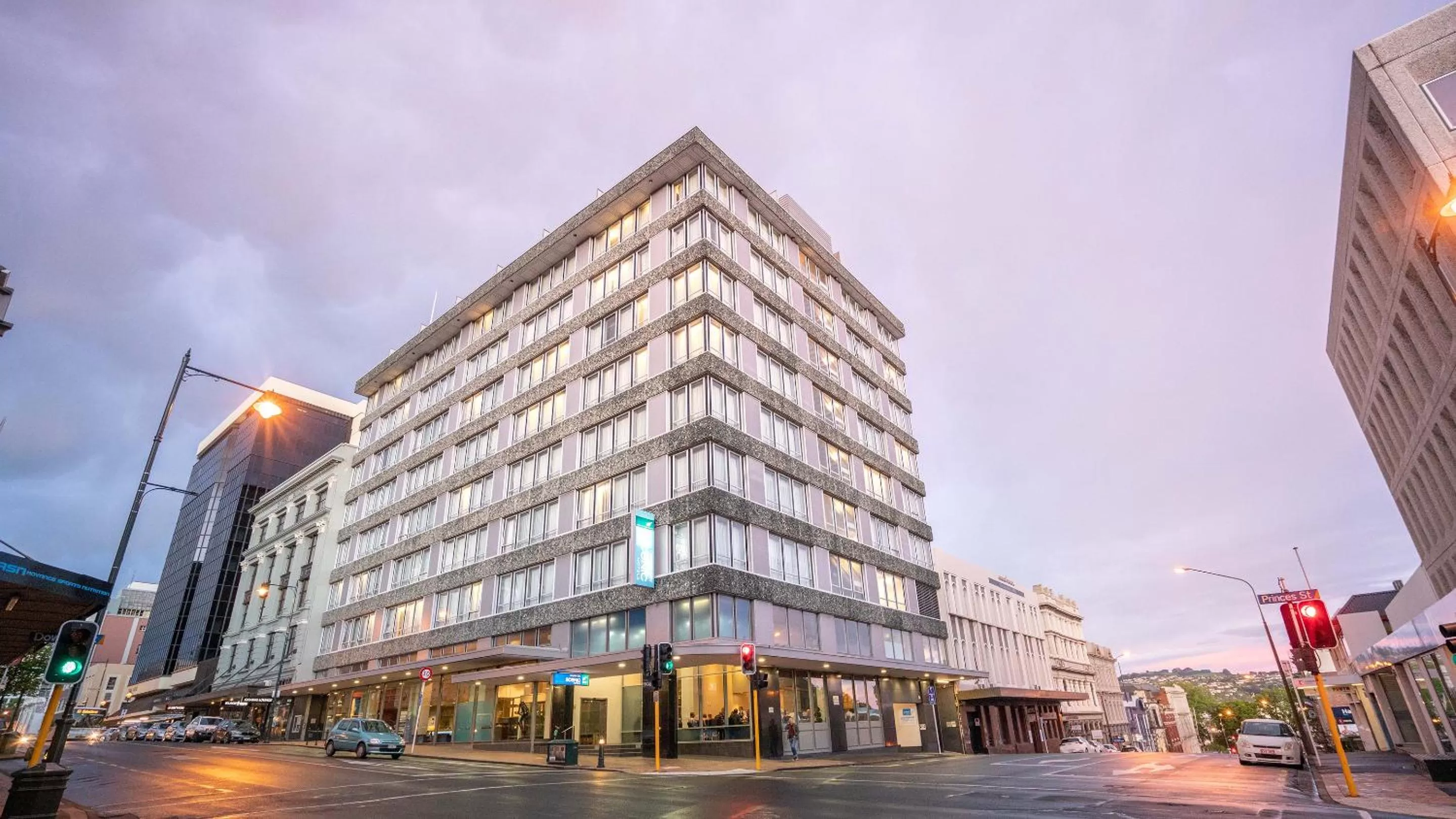 Property building in Scenic Hotel Dunedin City
