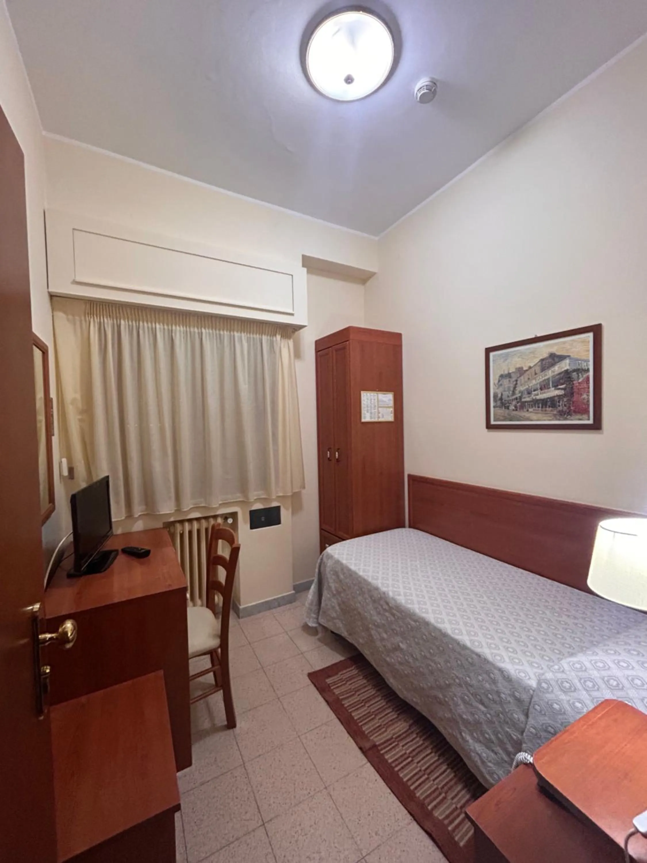 Small Single Room - single occupancy in Il Nocchiero City Hotel