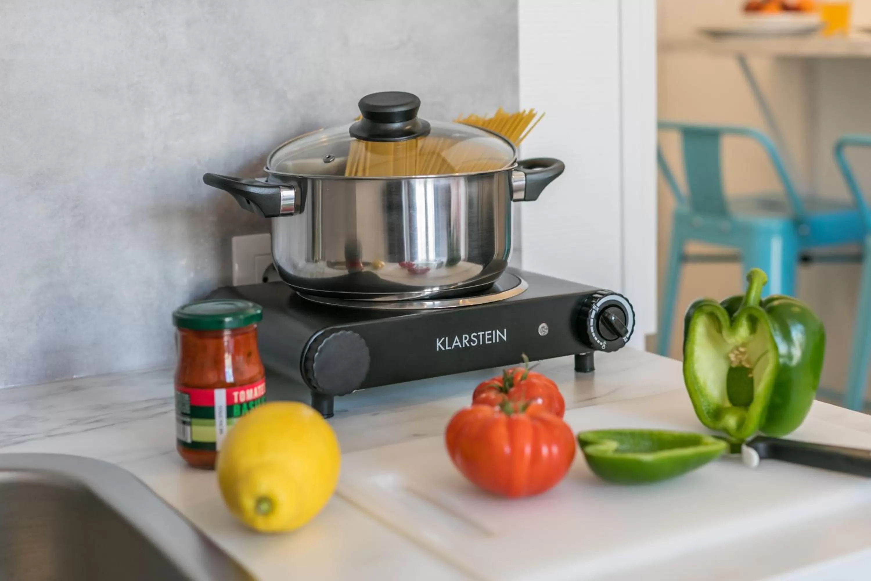 Communal kitchen in WS Haussmann - La Fayette