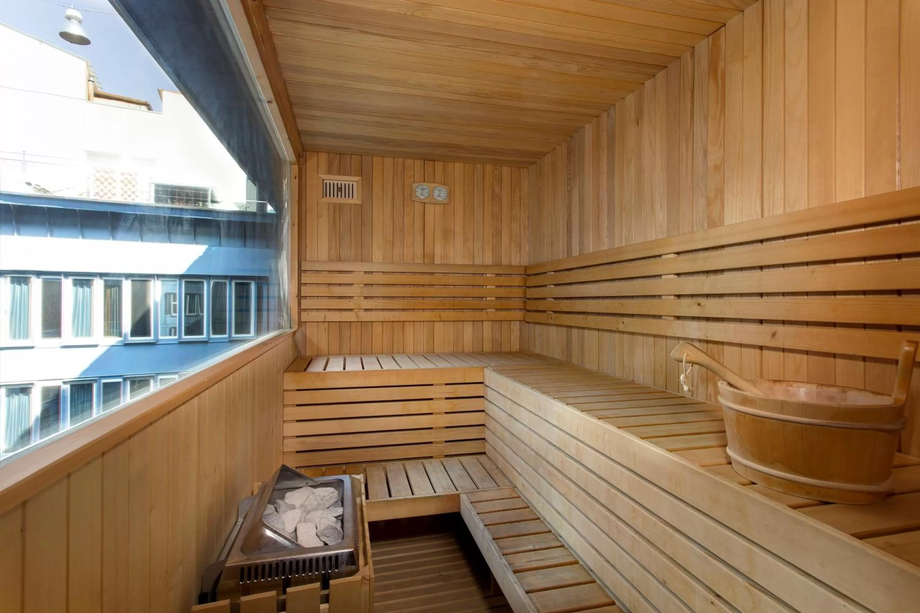 Sauna in iQ Hotel Roma