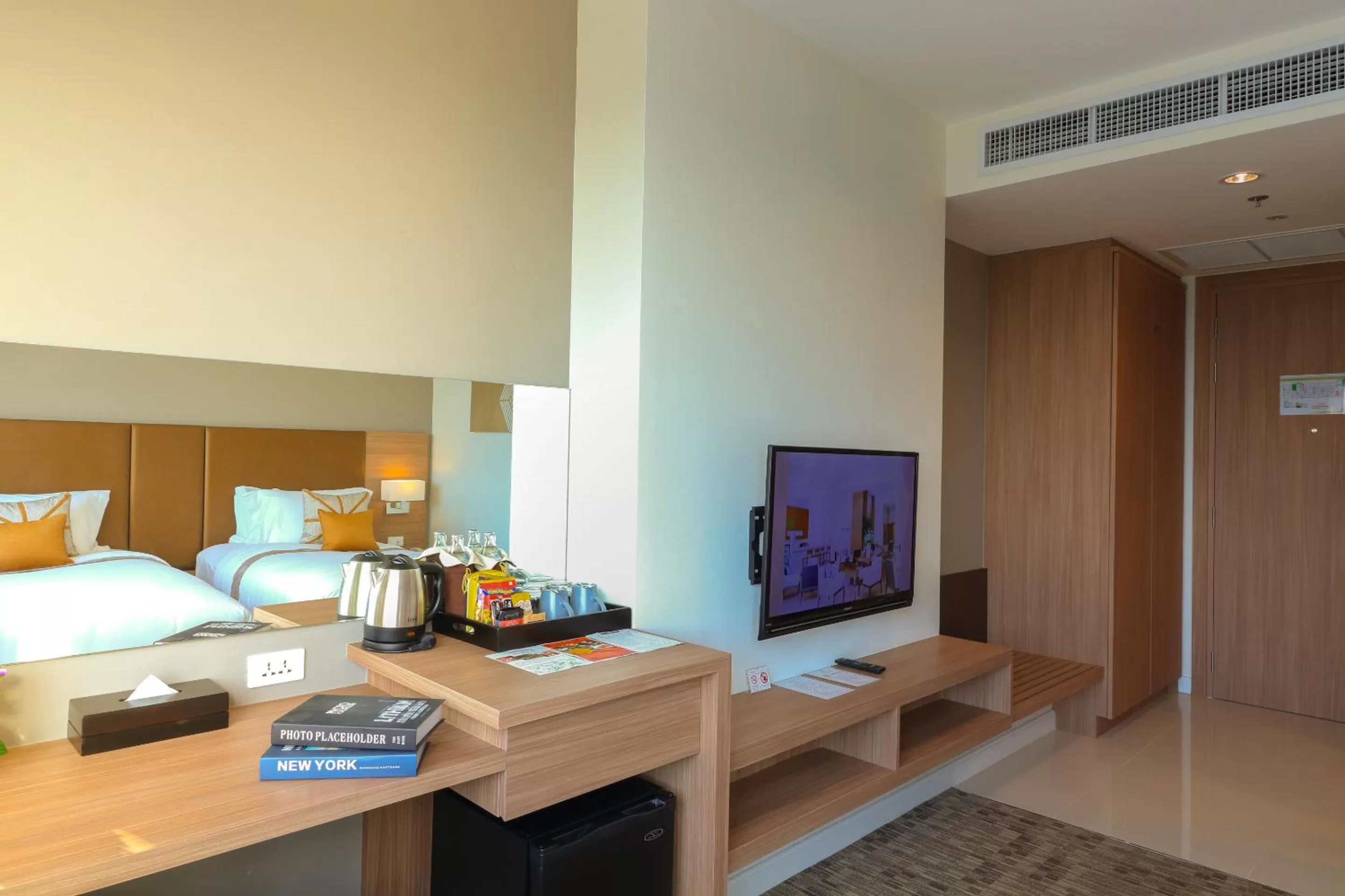 Area and facilities, Bed in Grand Fortune Hotel Nakhon Si Thammarat