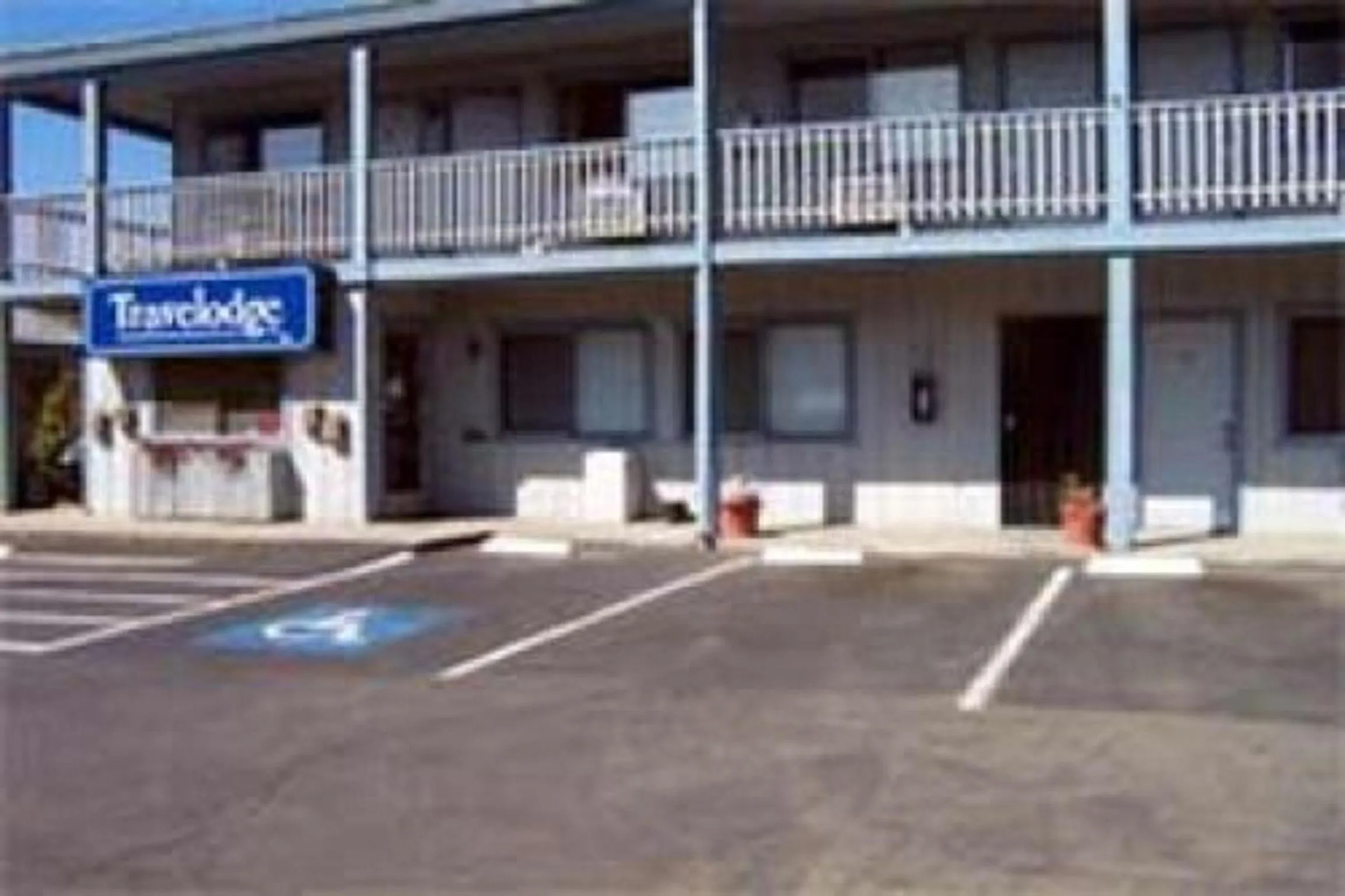 Travelodge by Wyndham Clearlake