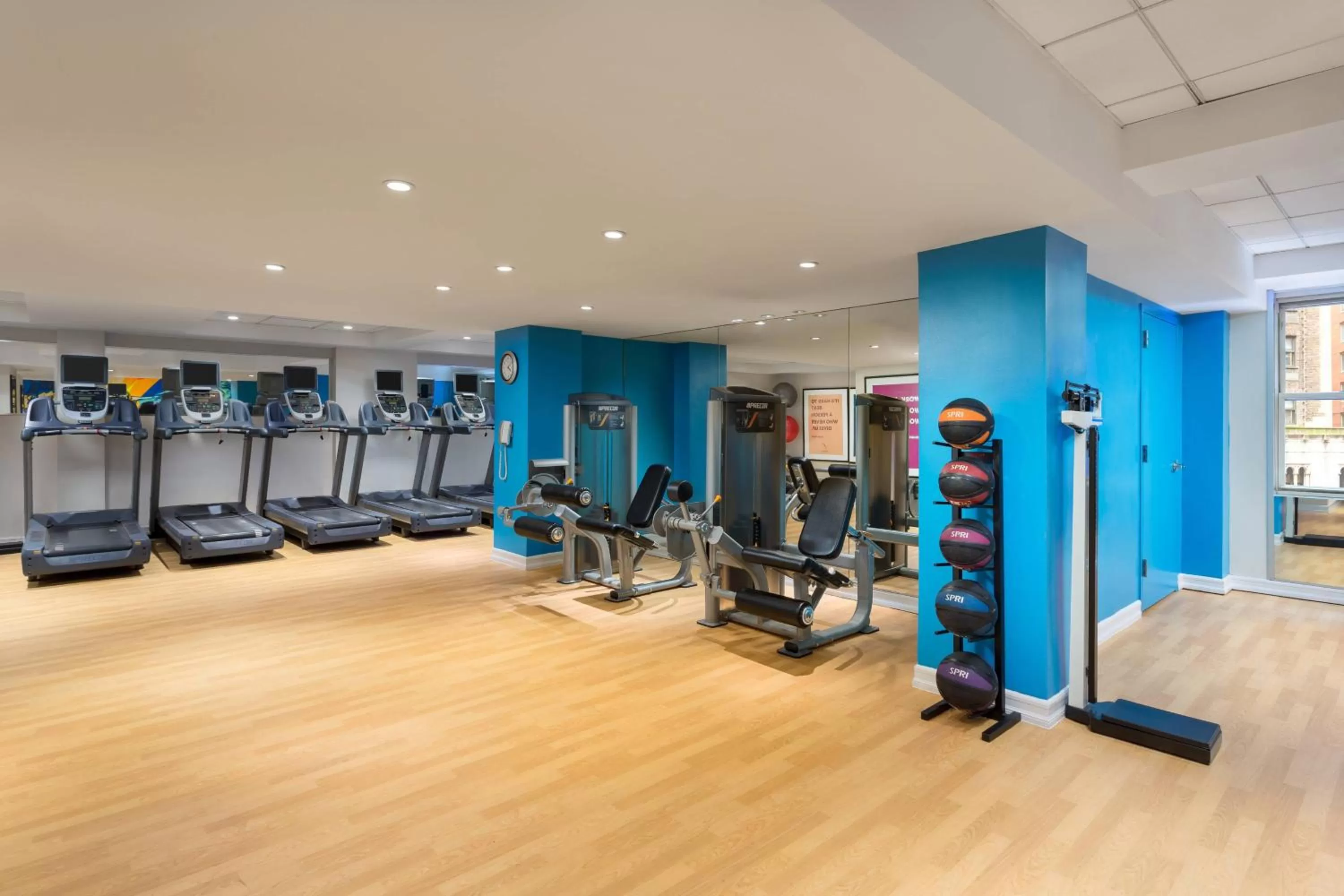 Fitness centre/facilities in The Lexington Hotel, Autograph Collection