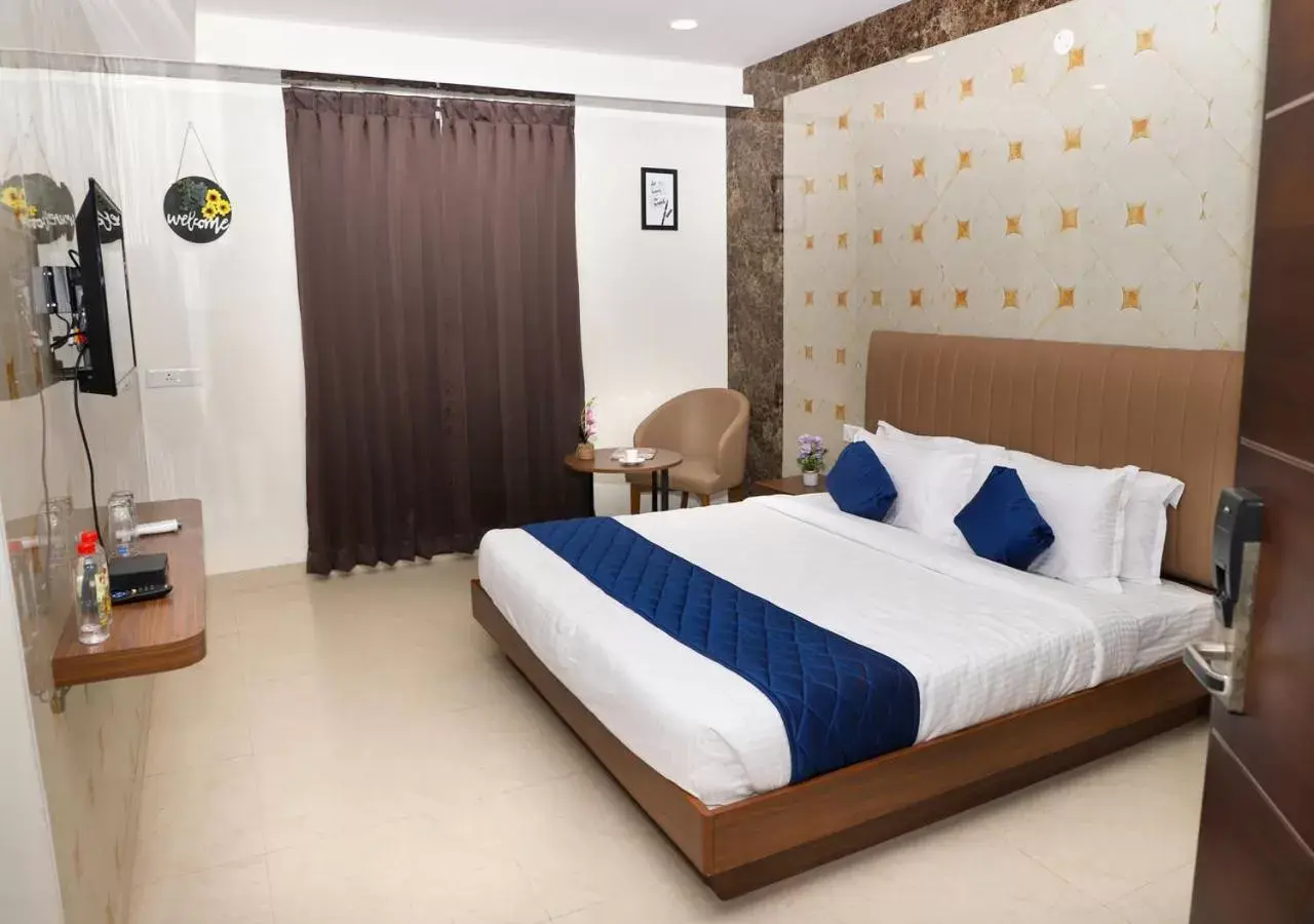 Queen Room in Admira Residency Queen Room in Admira Residency