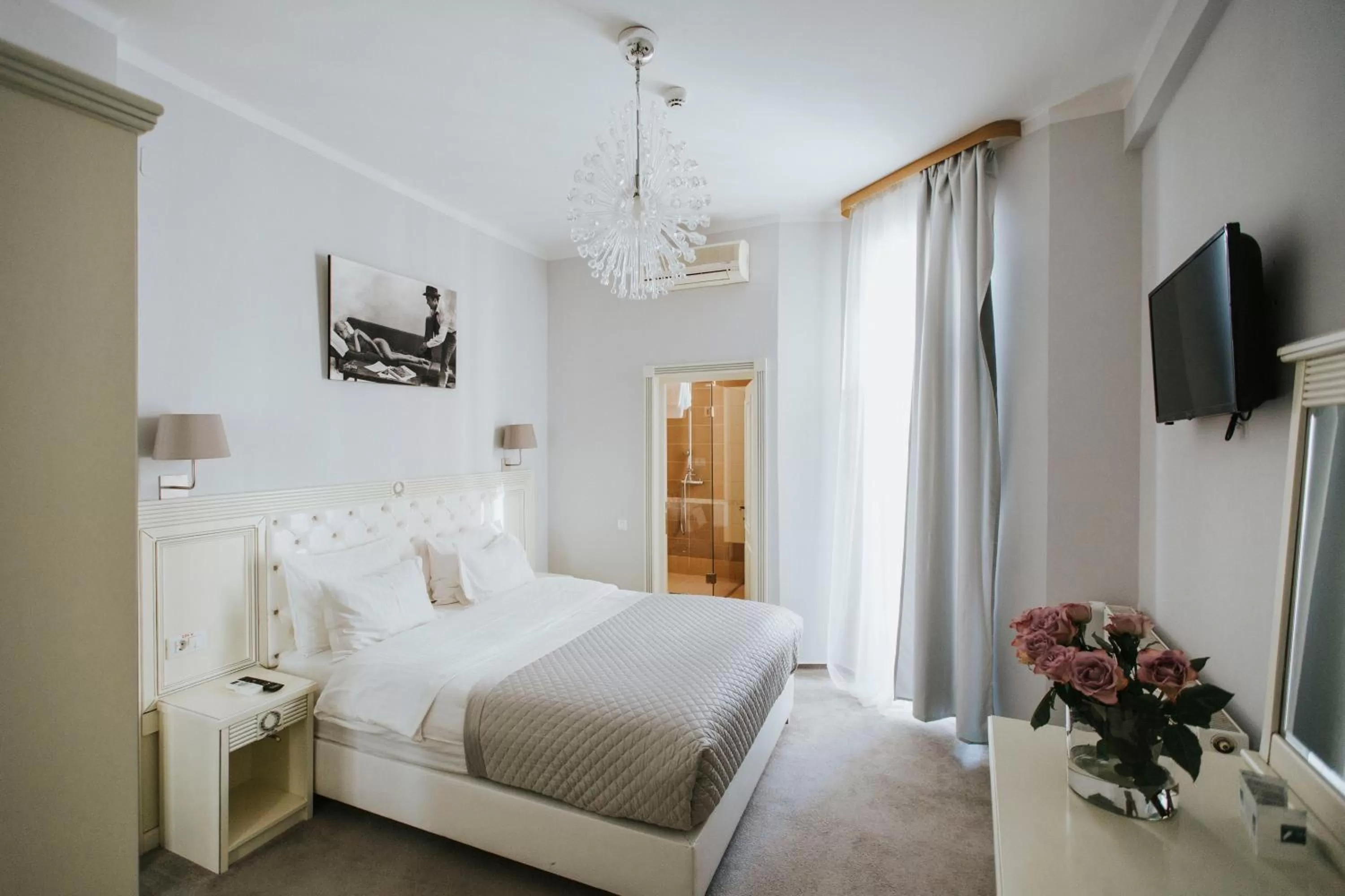 Double  Room in Carol Boutique - Vila Cornelia