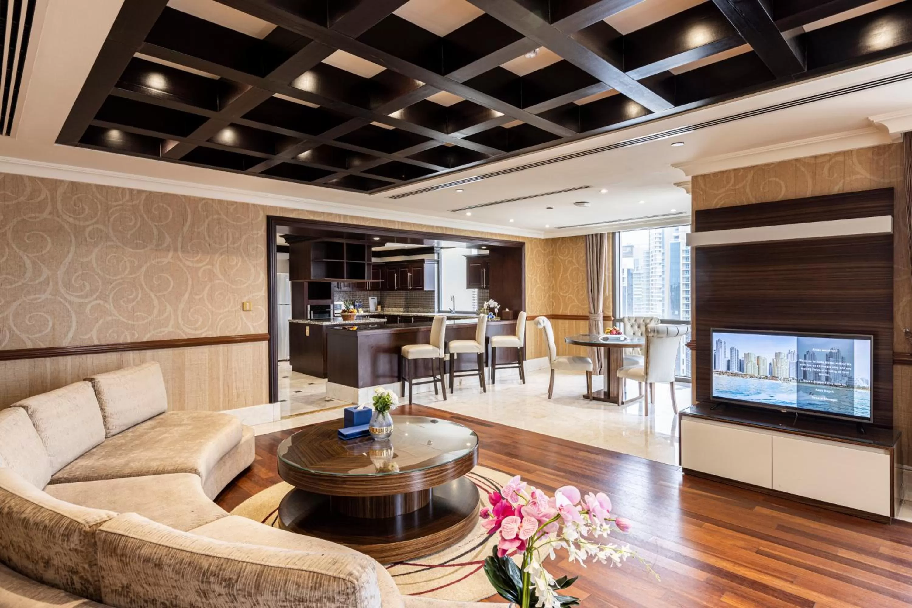 Communal lounge/ TV room in Roda Amwaj Suites Jumeirah Beach Residence