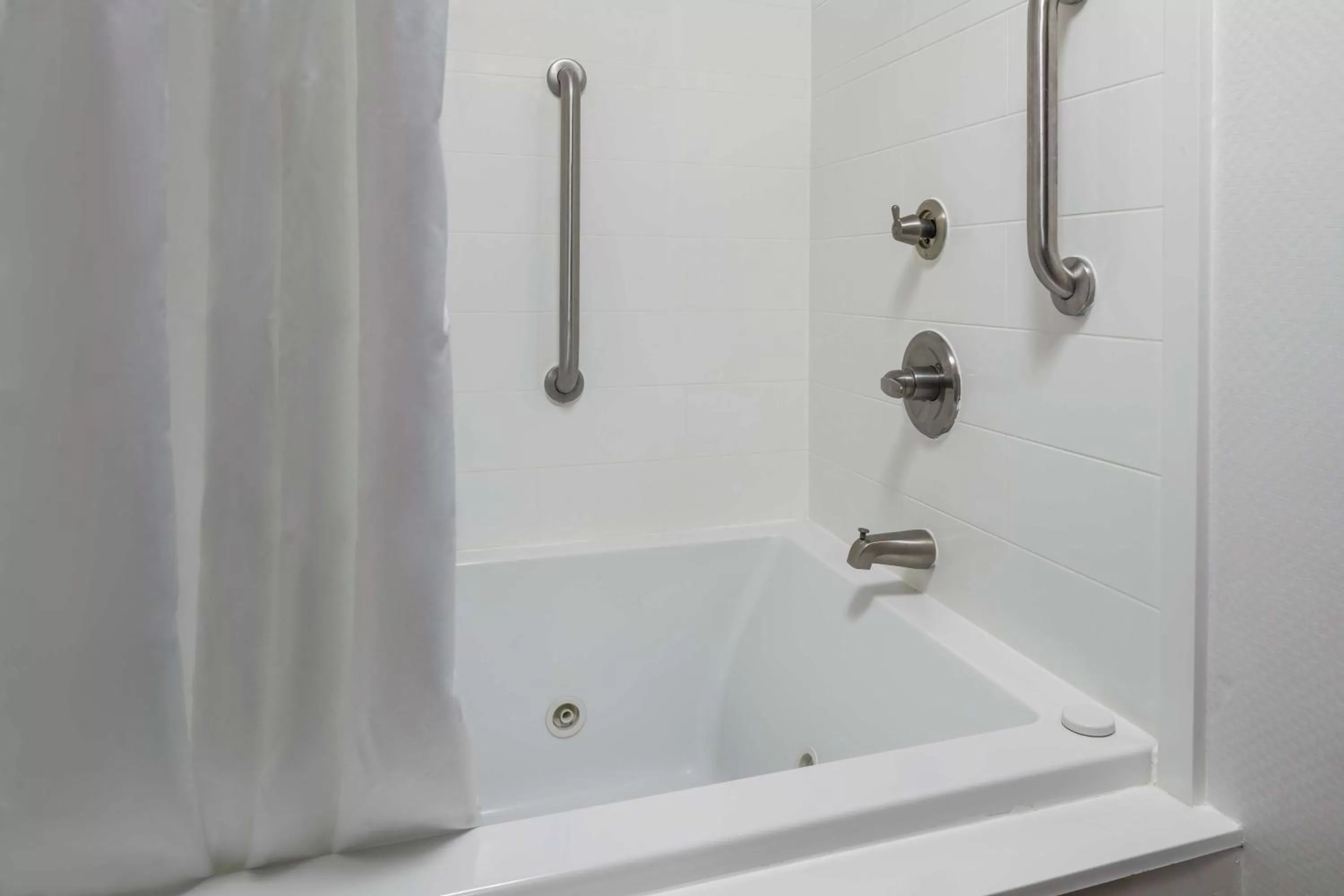 Bathroom in Hampton Inn Helen