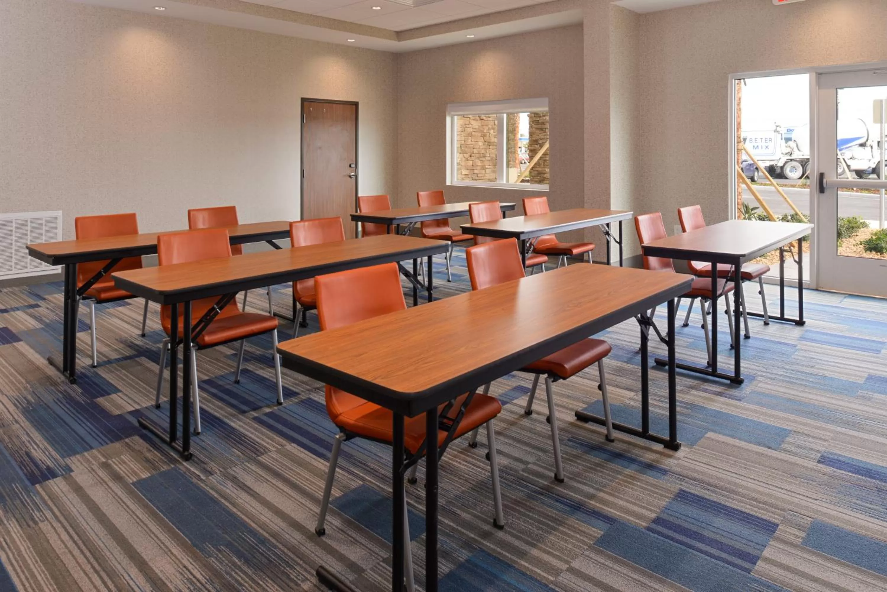 Meeting/conference room in Holiday Inn Express & Suites Trinity by IHG